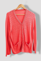 Vintage womens winter cable knit v-neck red sweater M