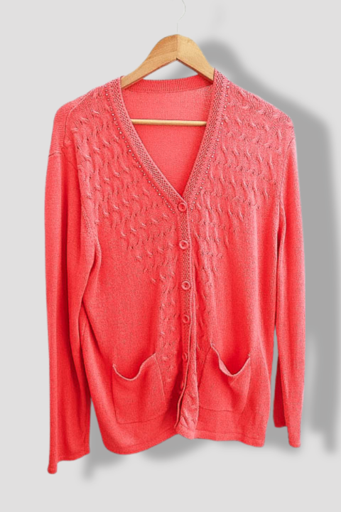 Vintage womens winter cable knit v-neck red sweater M