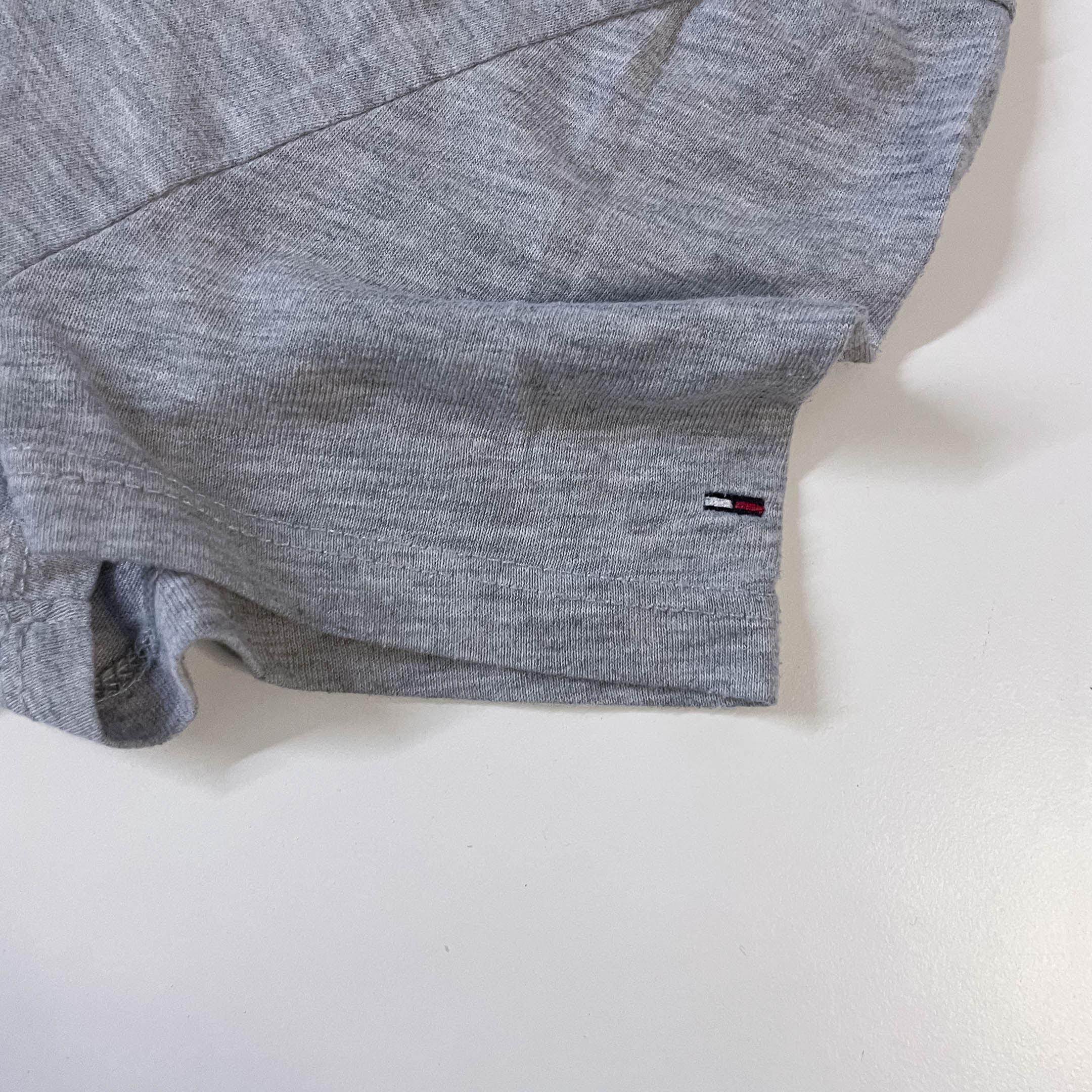 Vintage Tommy Hilfiger denim graphics grey women's tees in M | Grey | SKU 3653