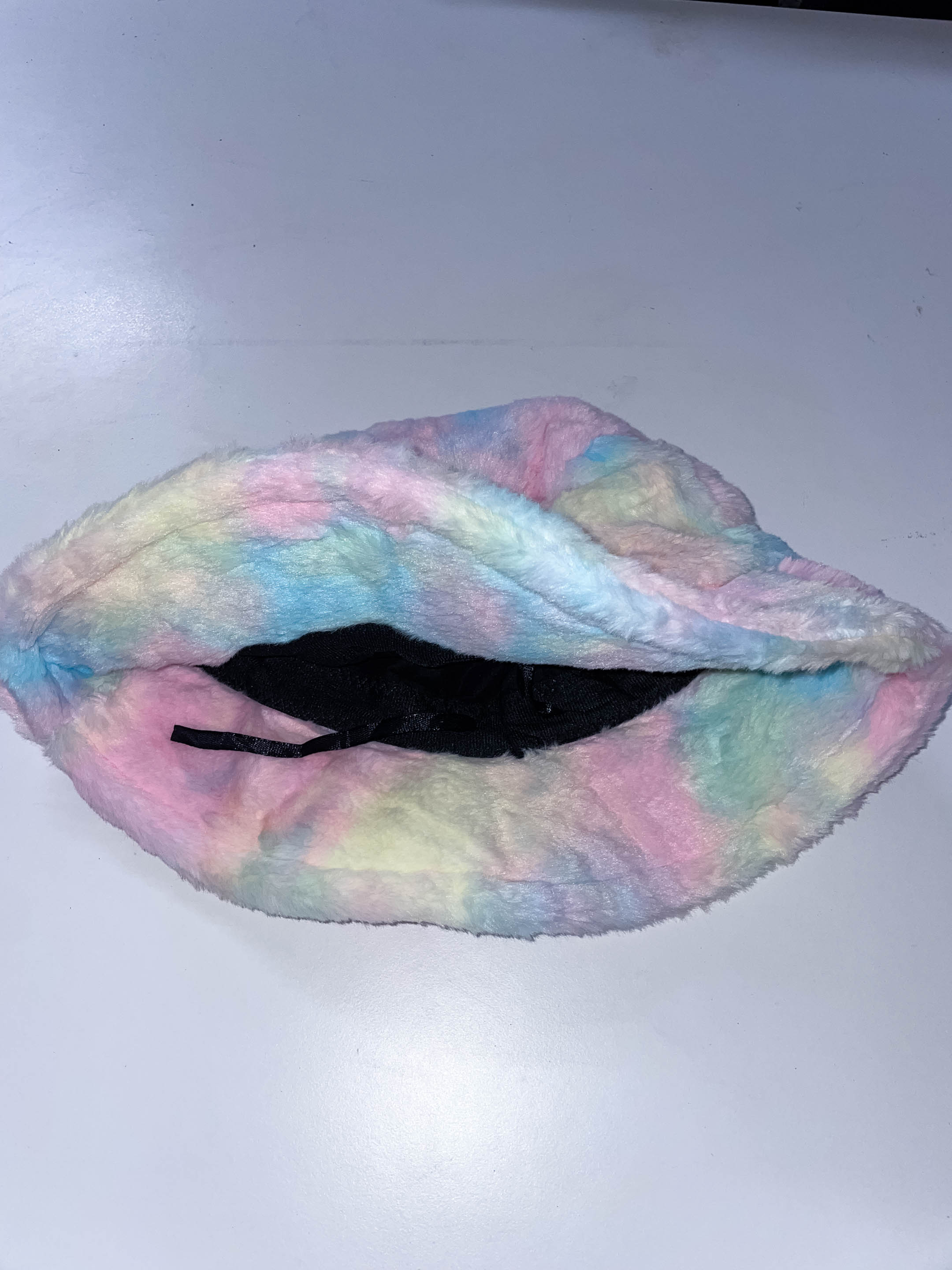 Vintage womens winter faux fur rainbow bucket hat