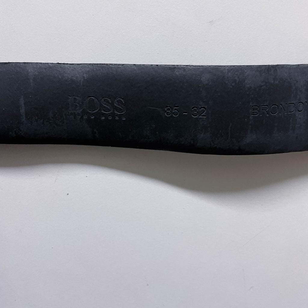 Vintage mens Hugo boss black leather small  buckle belt