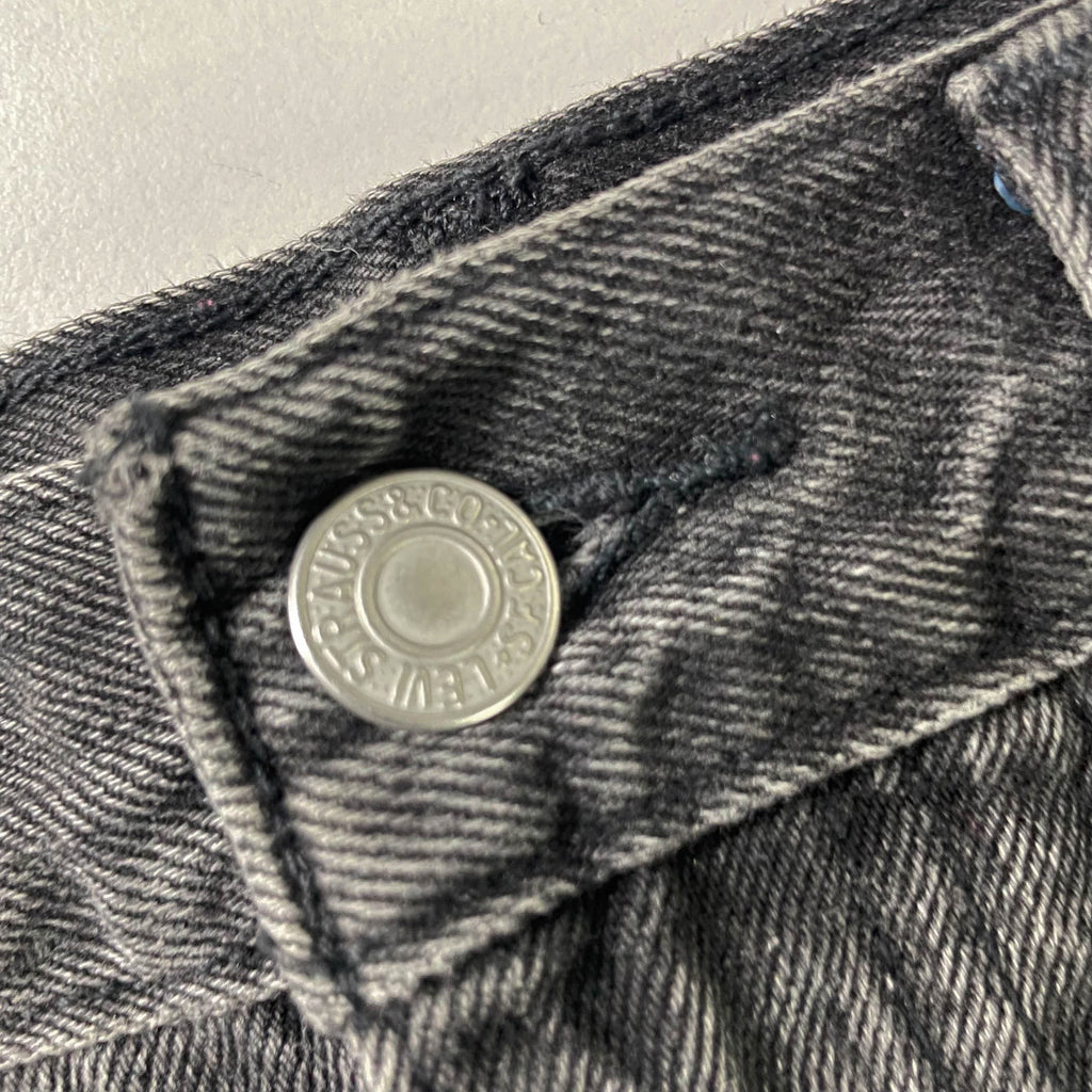 Women's Levi's grey A-line mini denim skirt size 25 | Grey | L 16 W 30 |SKU 3674