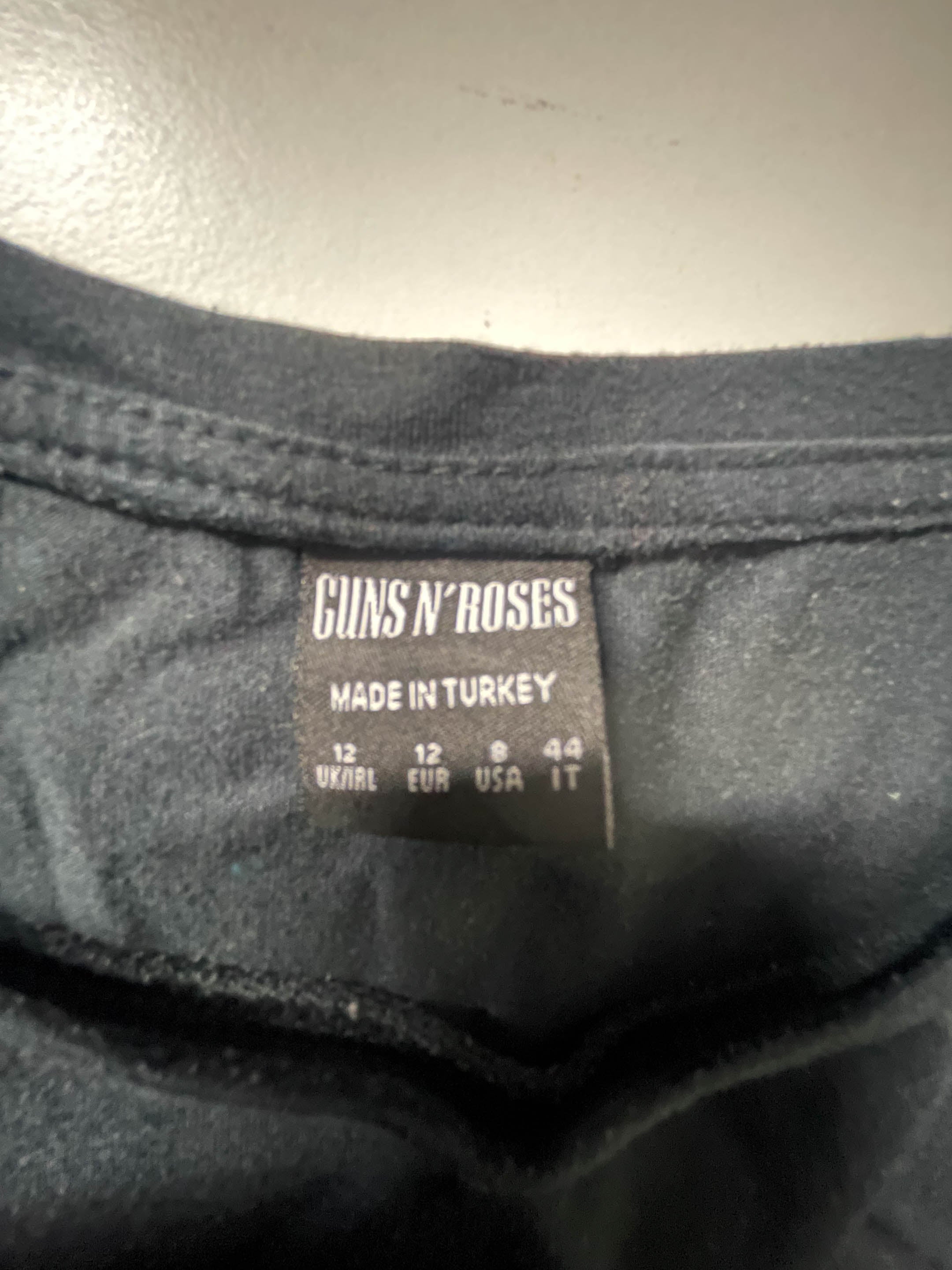 Vintage Black Guns & Roses Graphics womens tees uk 12