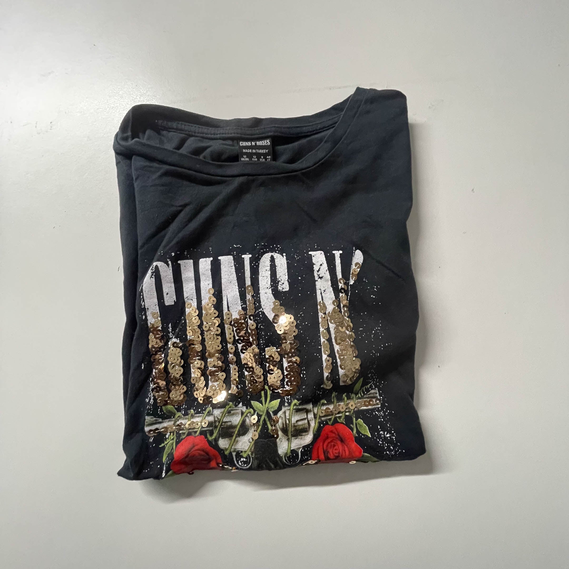 Vintage Black Guns & Roses Graphics womens tees uk 12
