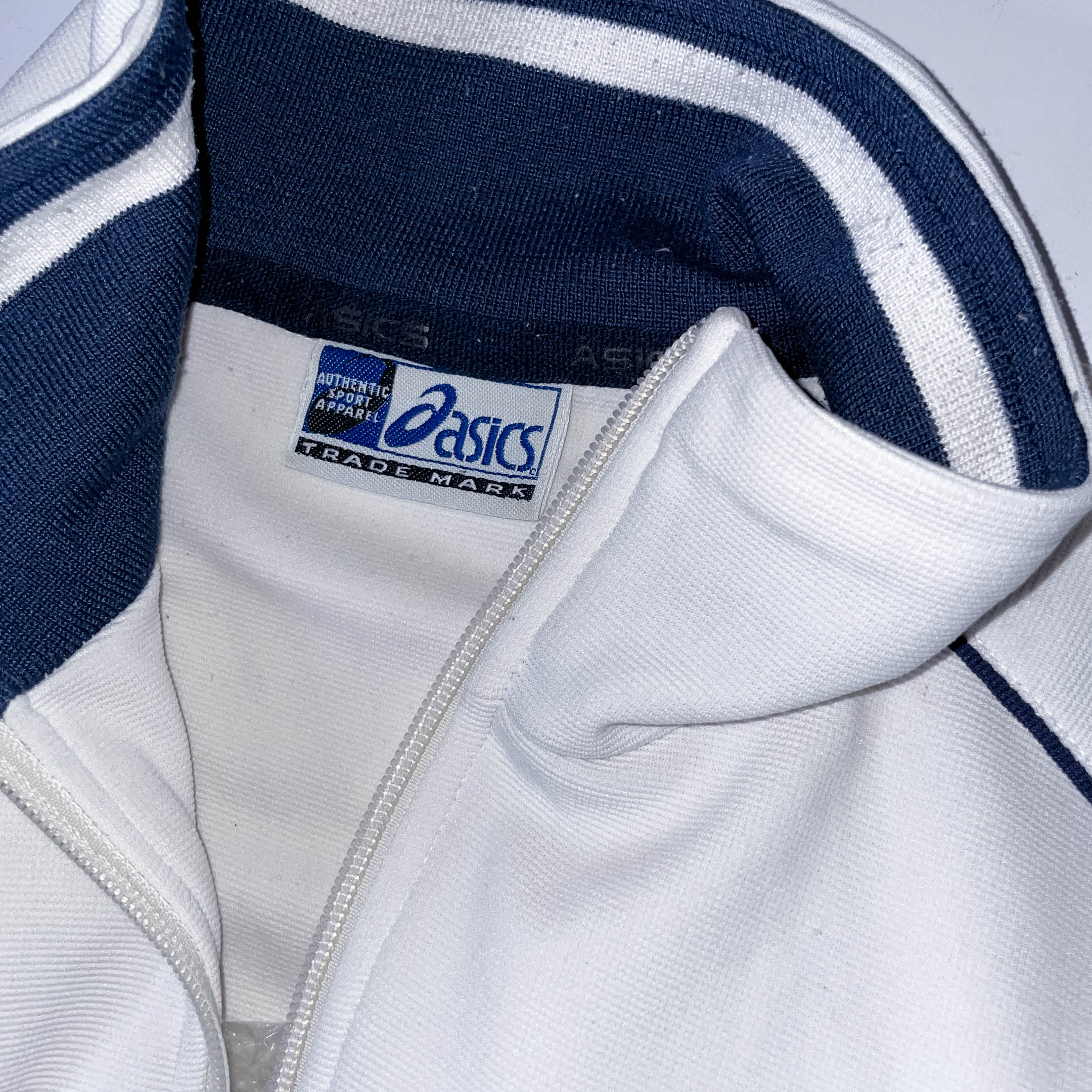 Vintage Asics Trademark medium cream full zip up high neck sweatshirt jacket