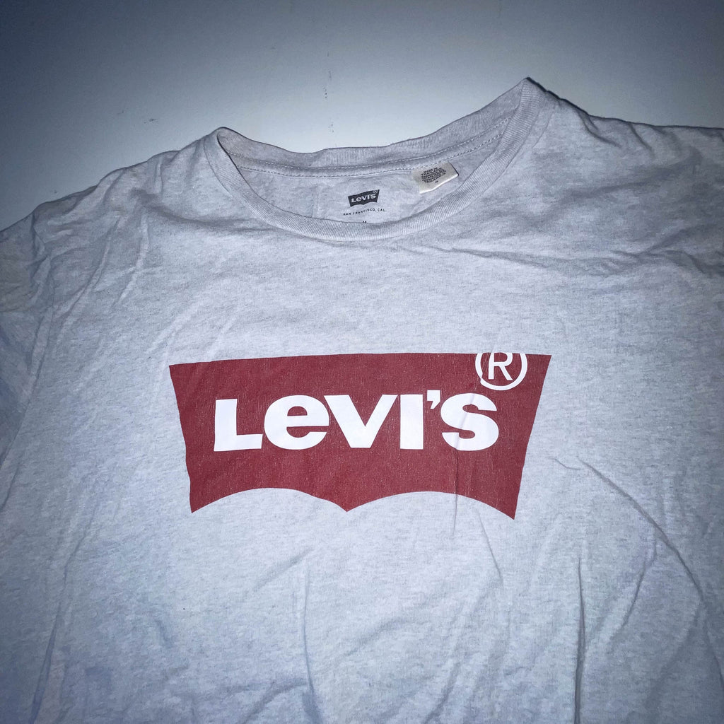 Vintage Grey Levis Graphics medium short sleeve tees
