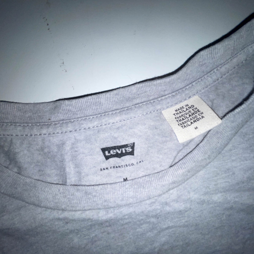 Vintage Grey Levis Graphics medium short sleeve tees