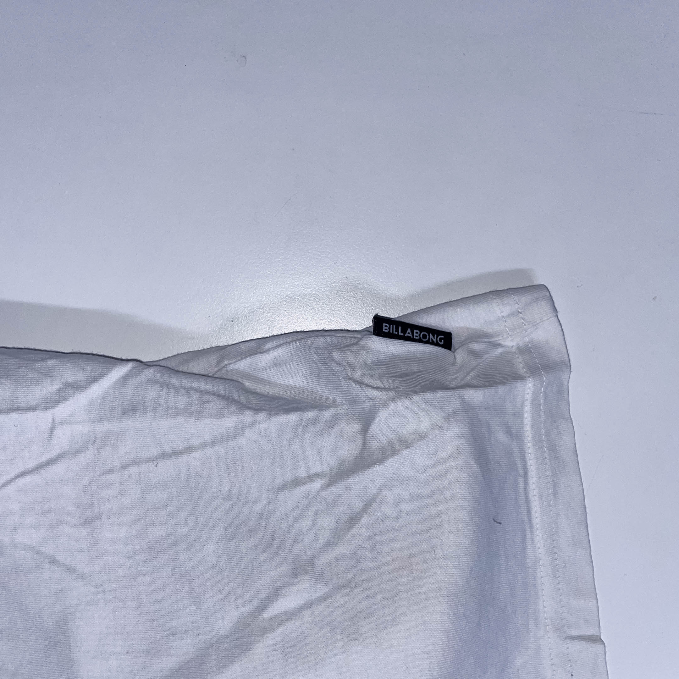 VINTAGE BILLABONG Men's Medium t-shirt Surf Skateboard Snowboard 100% Cotton White