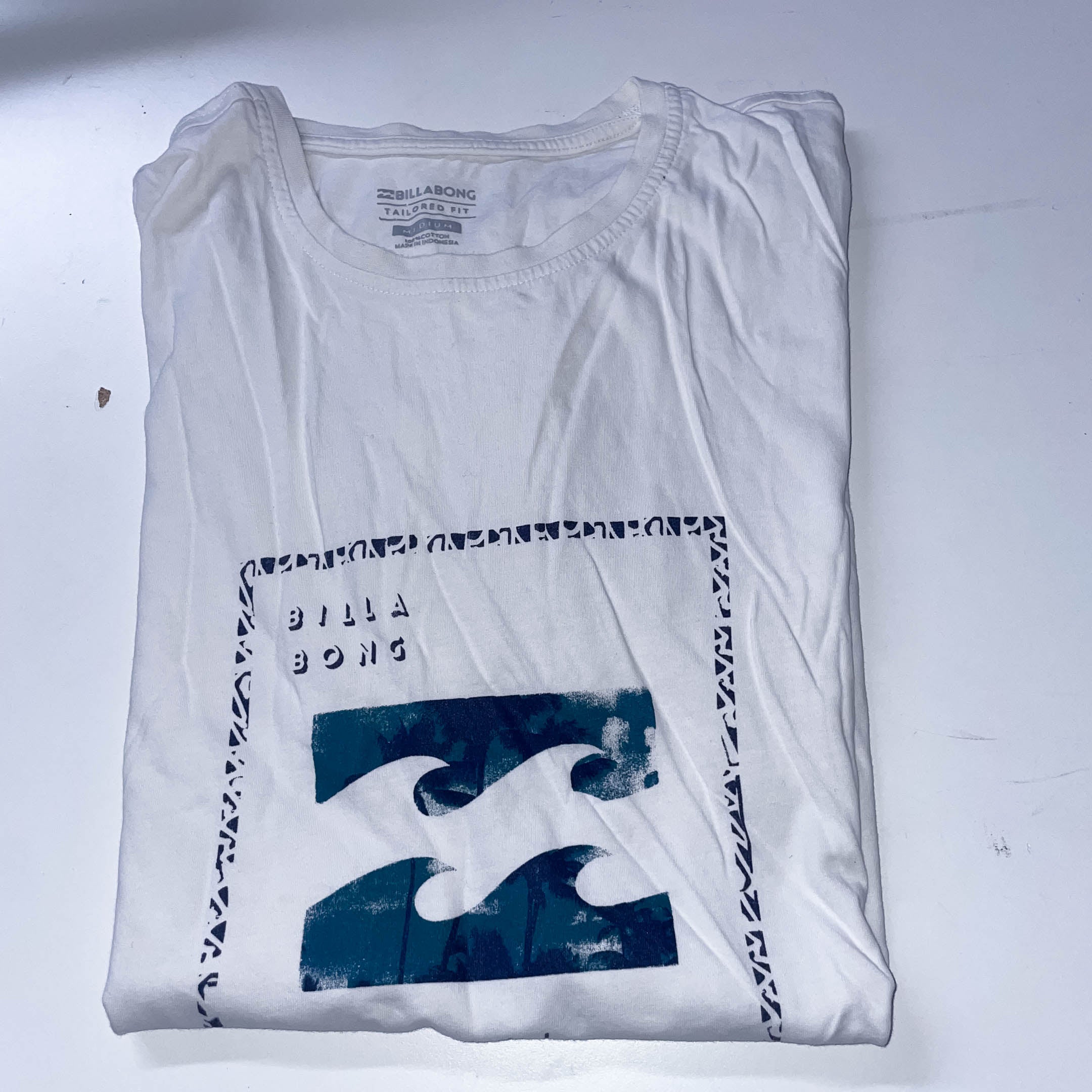 VINTAGE BILLABONG Men's Medium t-shirt Surf Skateboard Snowboard 100% Cotton White