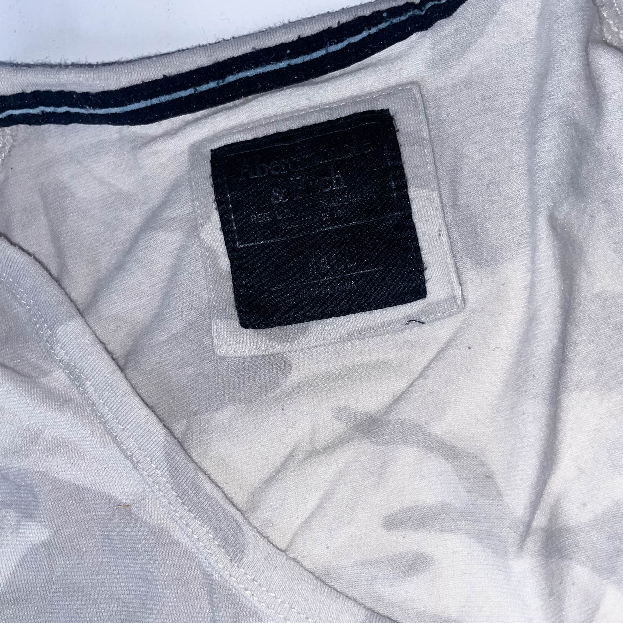 Vintage Abercrombie & Fitch grey white Camo mens small tank top