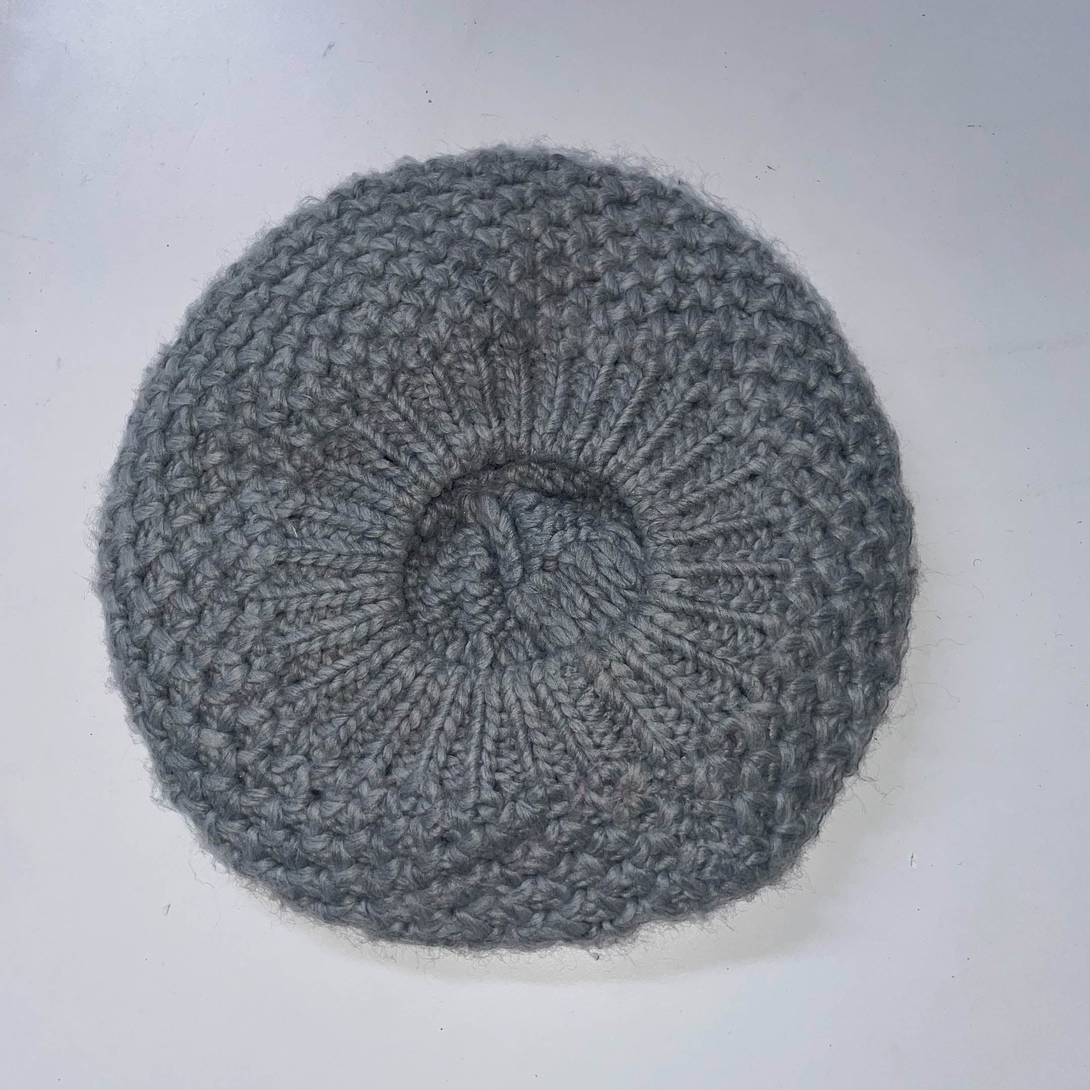Vintage womens grey corchet beret cap