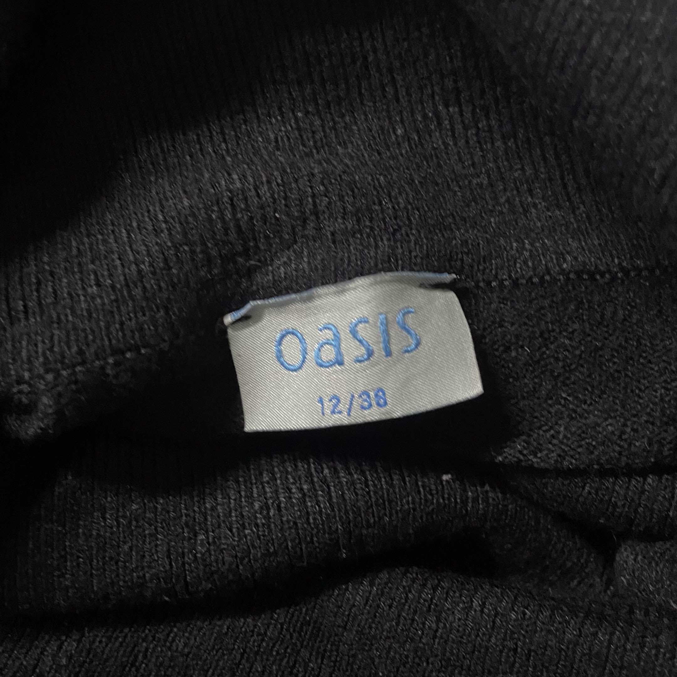 Vintage Black Oasis long sleeve turtle neck jumper in size 12| W16L 21| SKU 3727