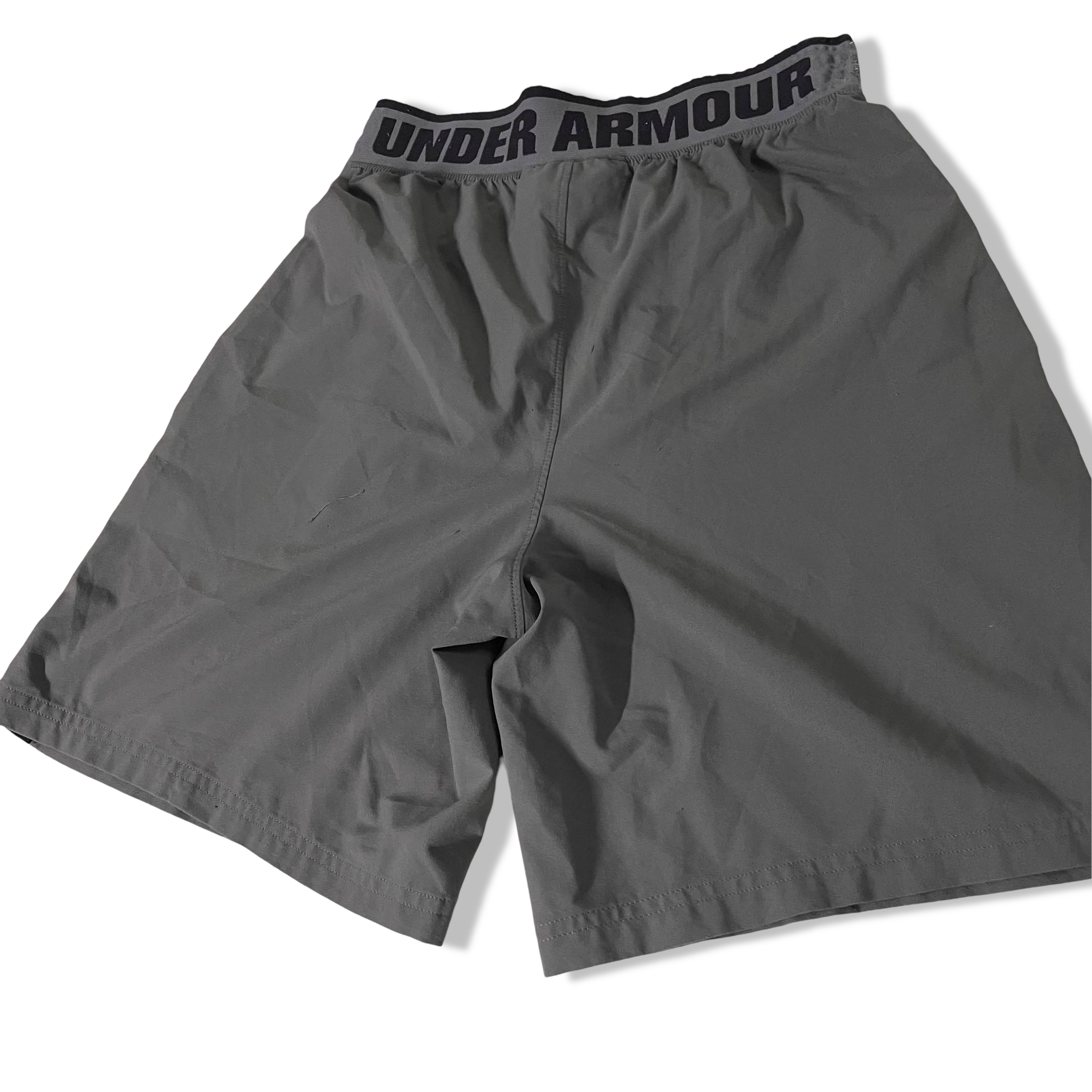 Vintage Grey men's Under Armour sport training short in M | W 24 | GREY|SKU 3686