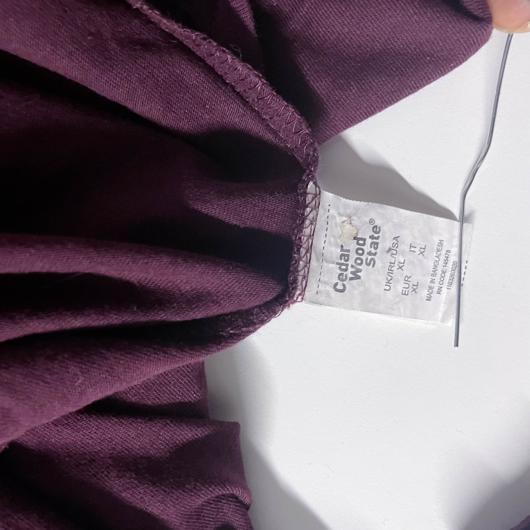 Vintage Cedarwood state Tokyo extra large mens wine long sleeve tees