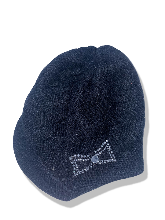 Vintage black lined knitted beanie hat with studded crest