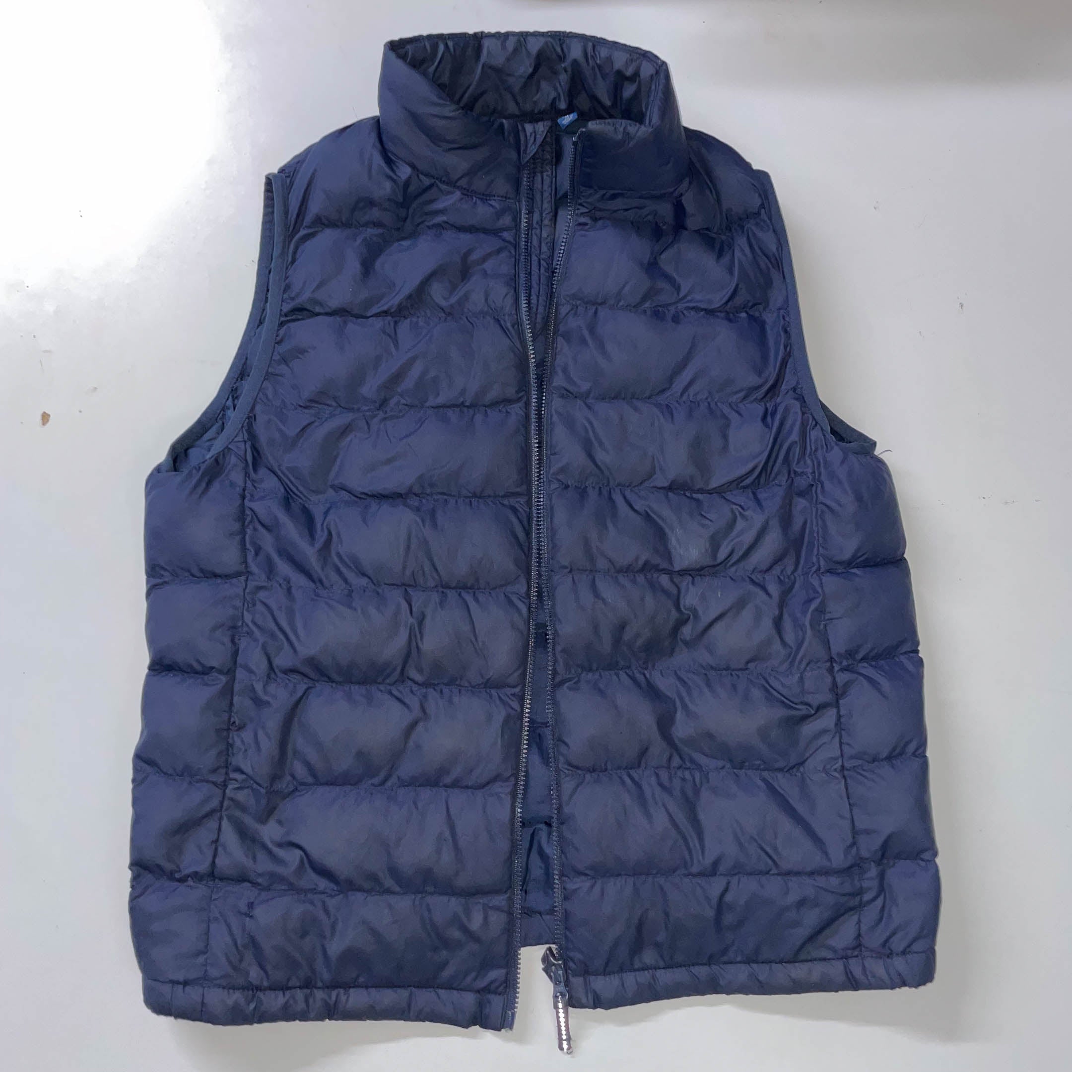 Vintage Uniqlo Kids puffer padded navy sleeveless jacket in S| 9-13YRS| SKU 3740