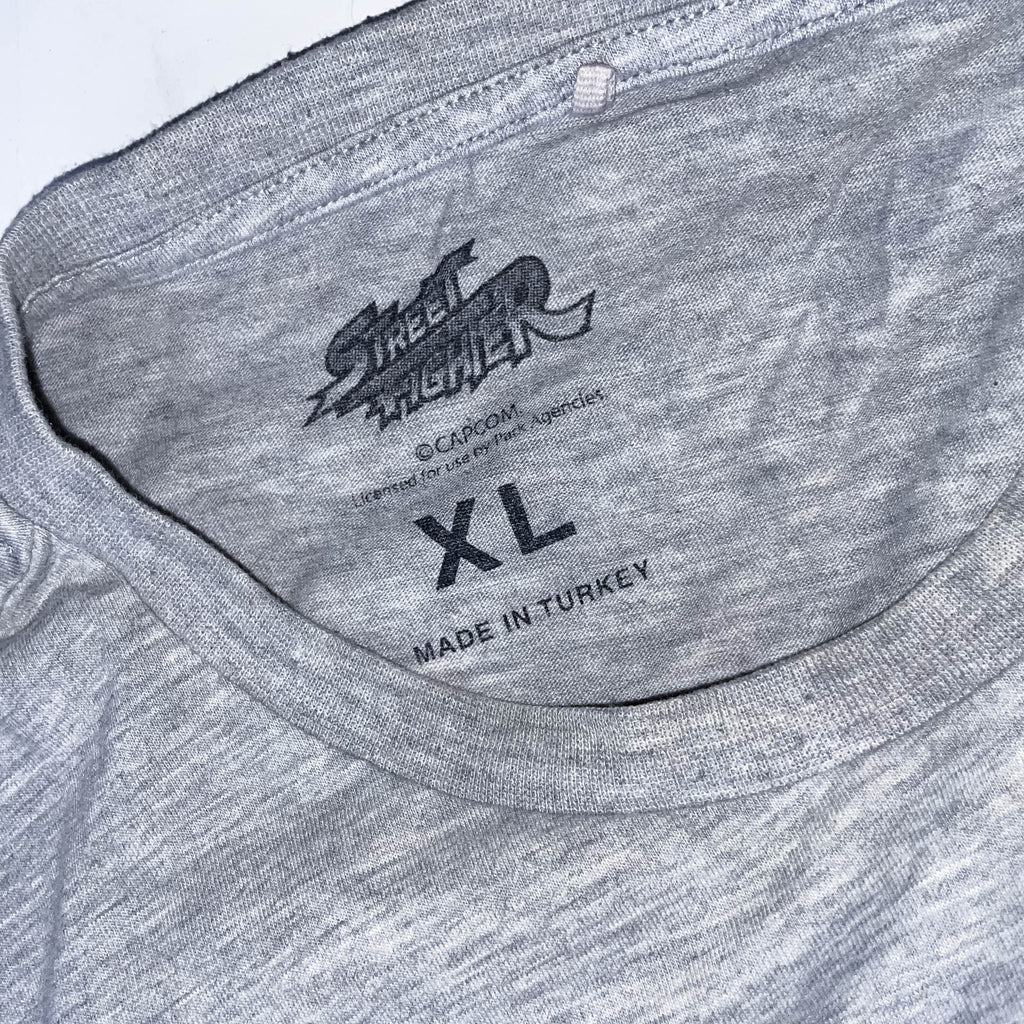 Vintage Street Fighter 2 grunge style logo grey XL tees
