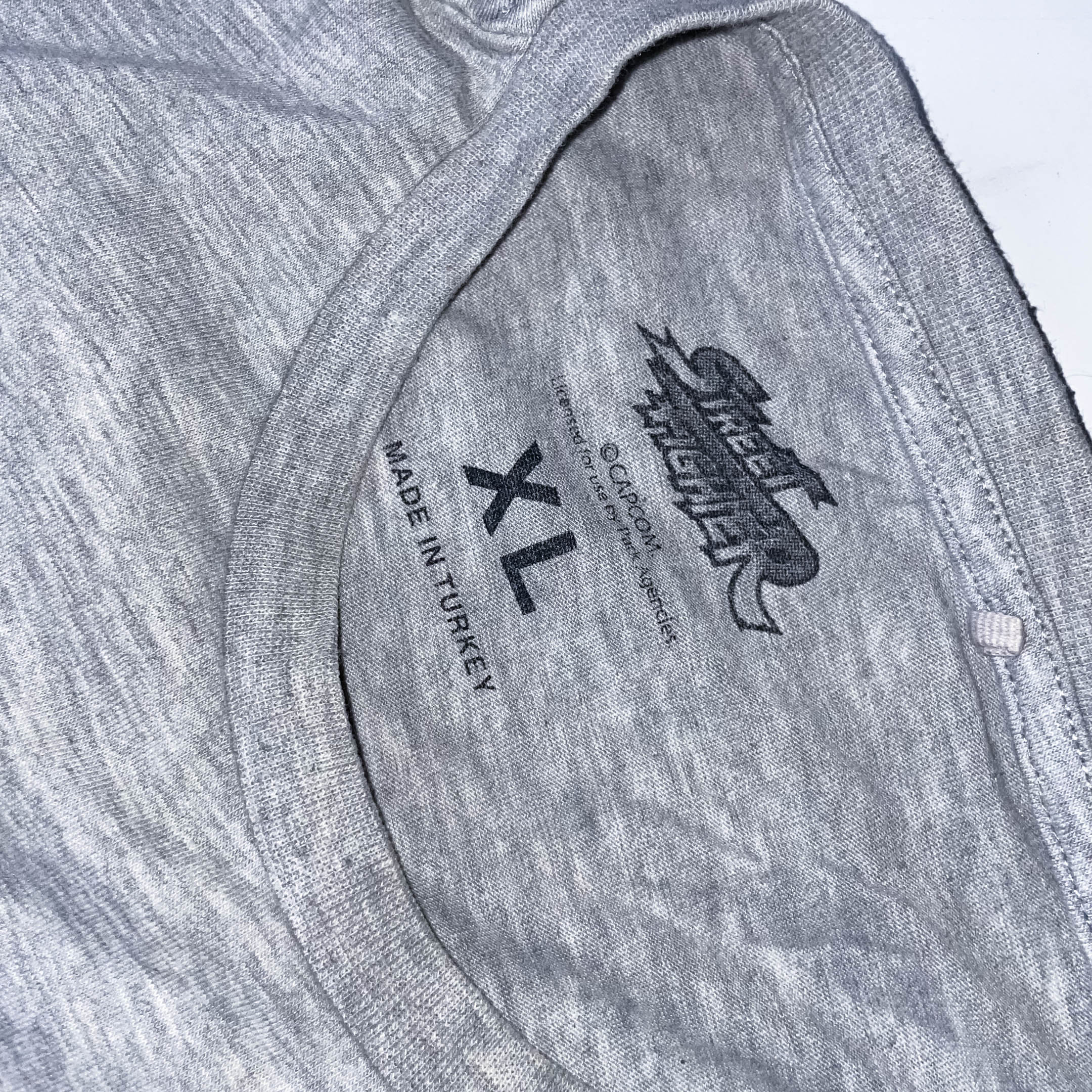 Vintage Street Fighter 2 grunge style logo grey XL tees