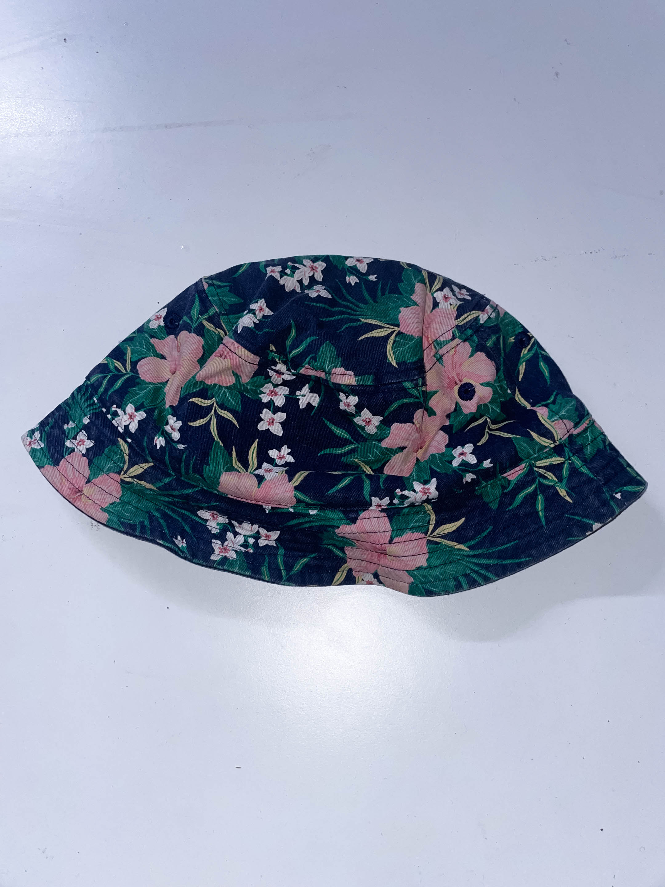 Vintage Floral print Multi reversible bucket hat