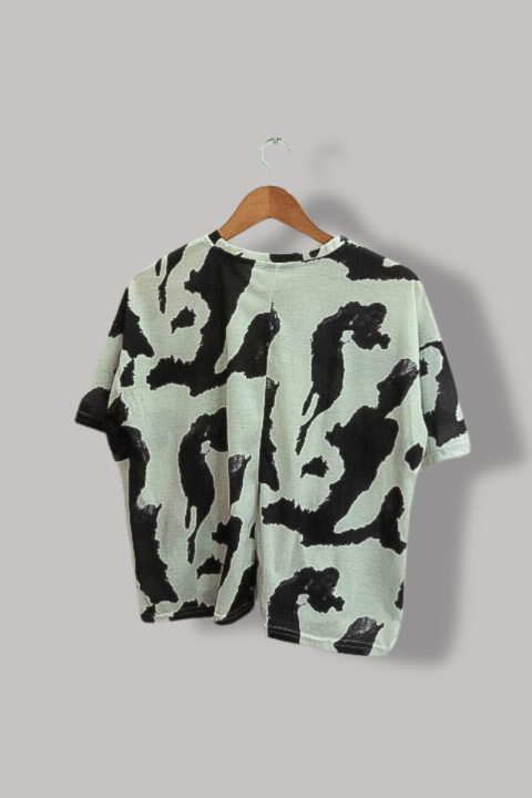 Womens Trendyol medium black and white pattern tees