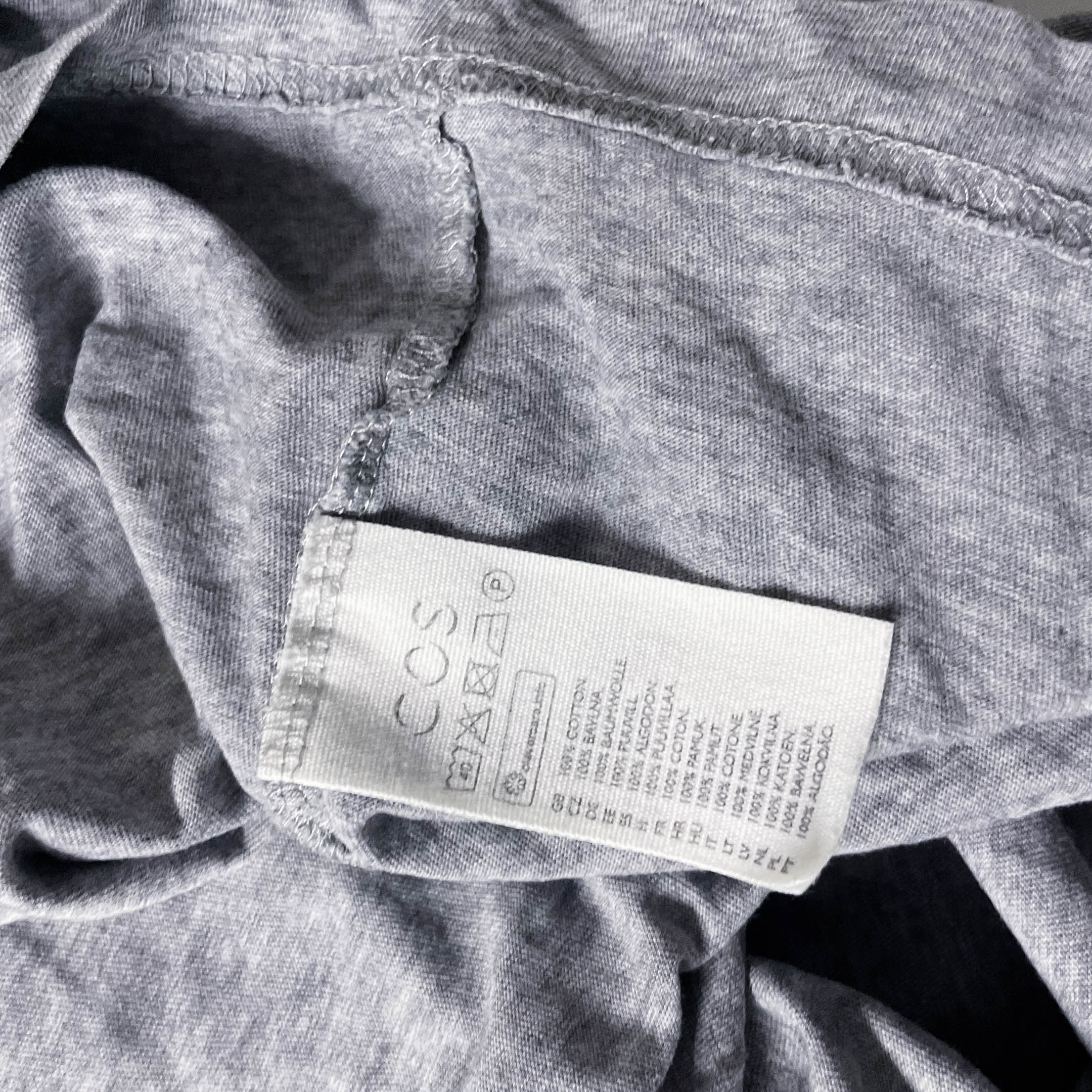 Vintage COS grey medium mens short sleeve tees