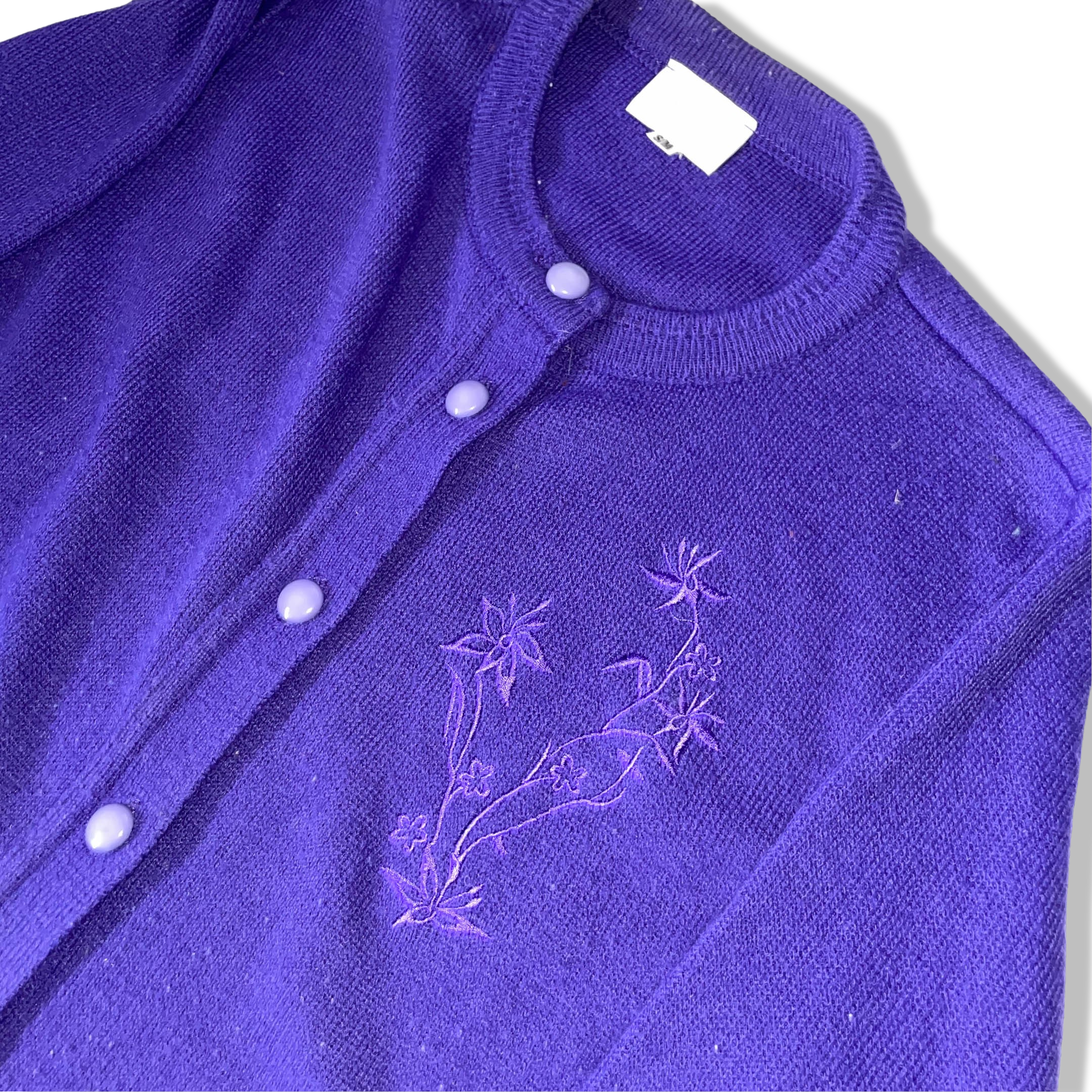 Vintage Jennifer button up twin pocket purple sweater size S/M
