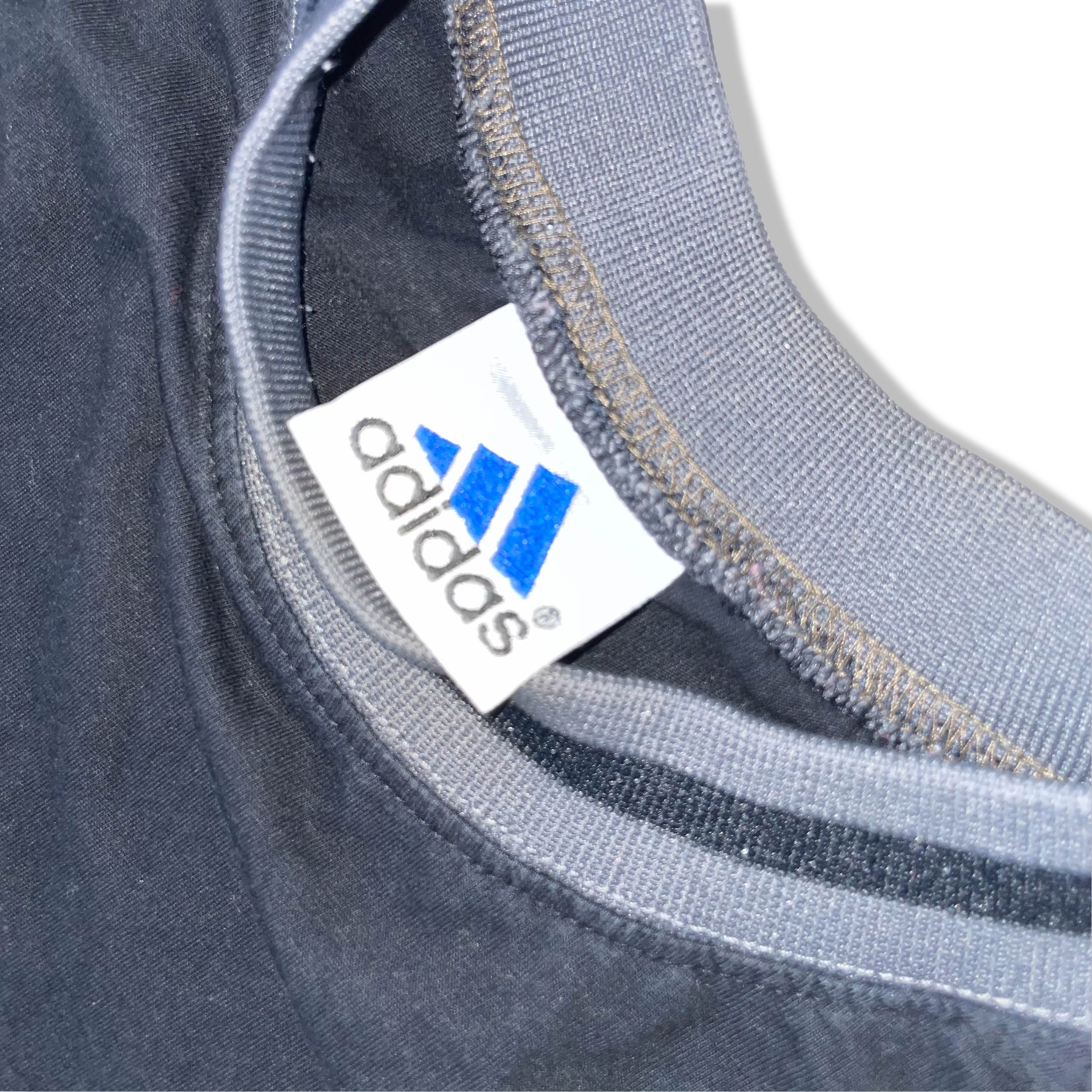 Vintage Black Adidas Basketball big logo mens crew neck medium short sleeve tees