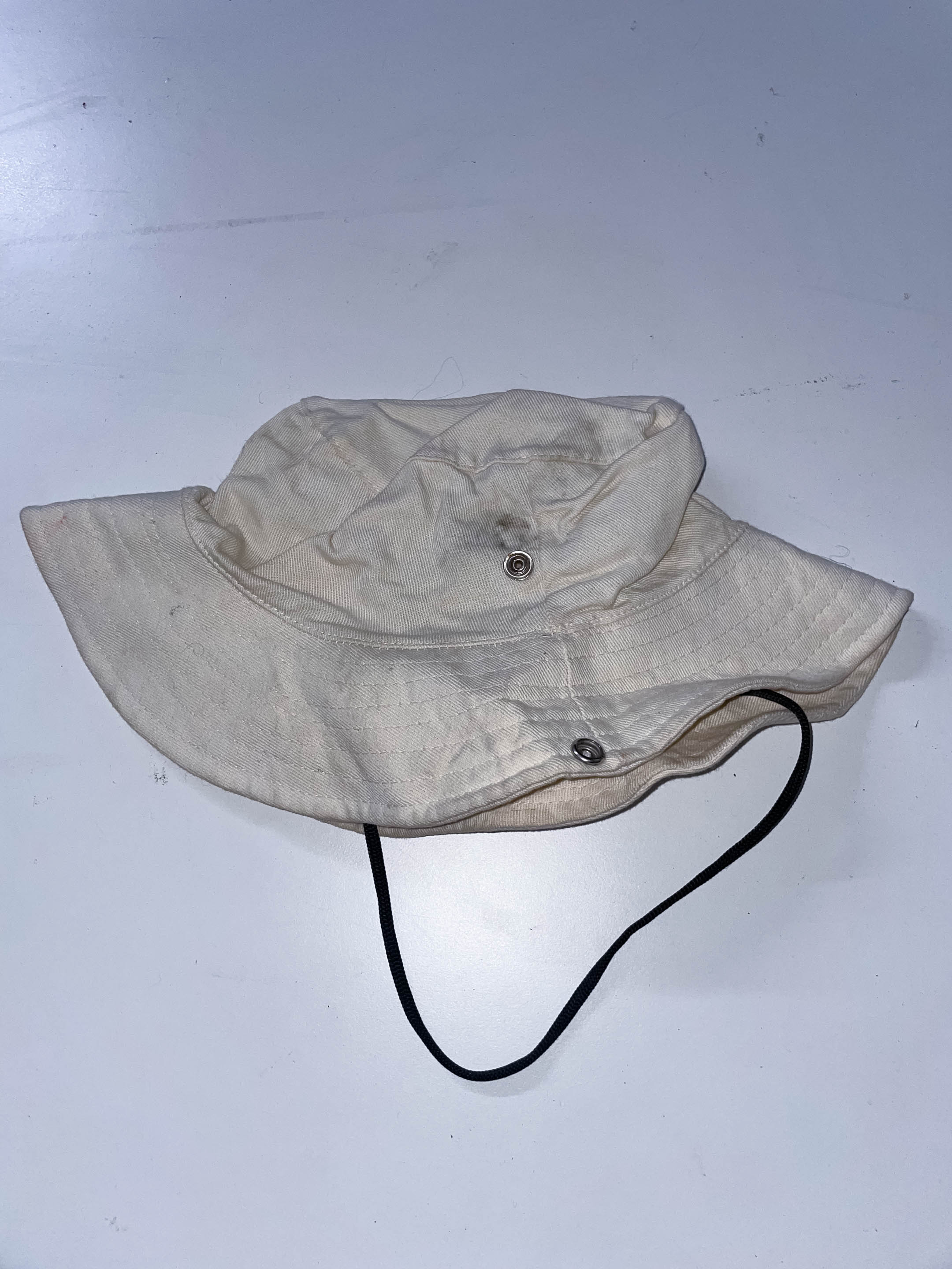 Vintage cream summer outdoor bucket hat with rope