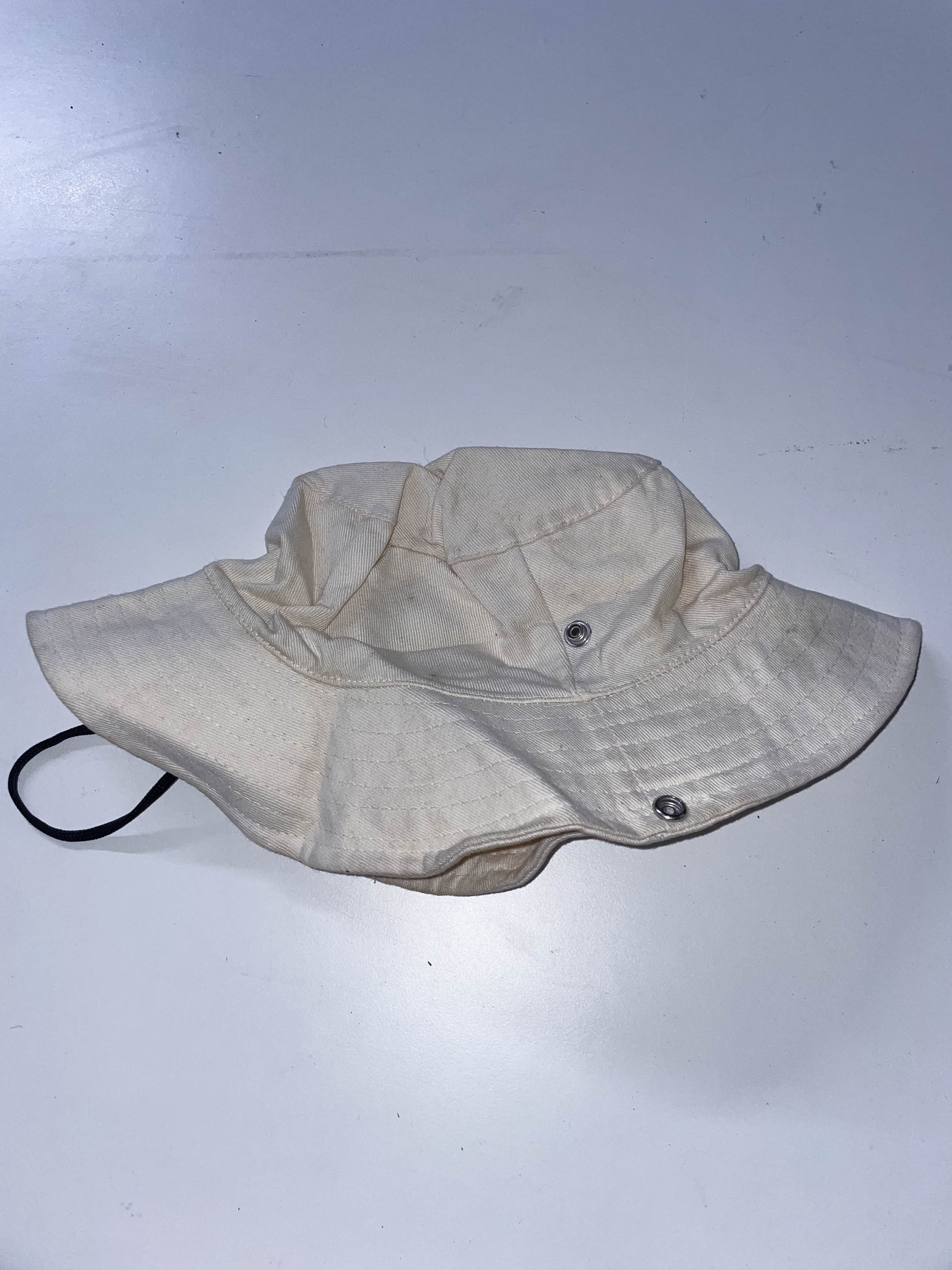 Vintage cream summer outdoor bucket hat with rope