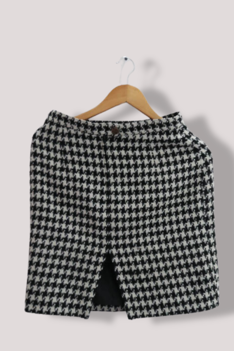 Vintage Zara Black and White checkered tweed pencil skirt