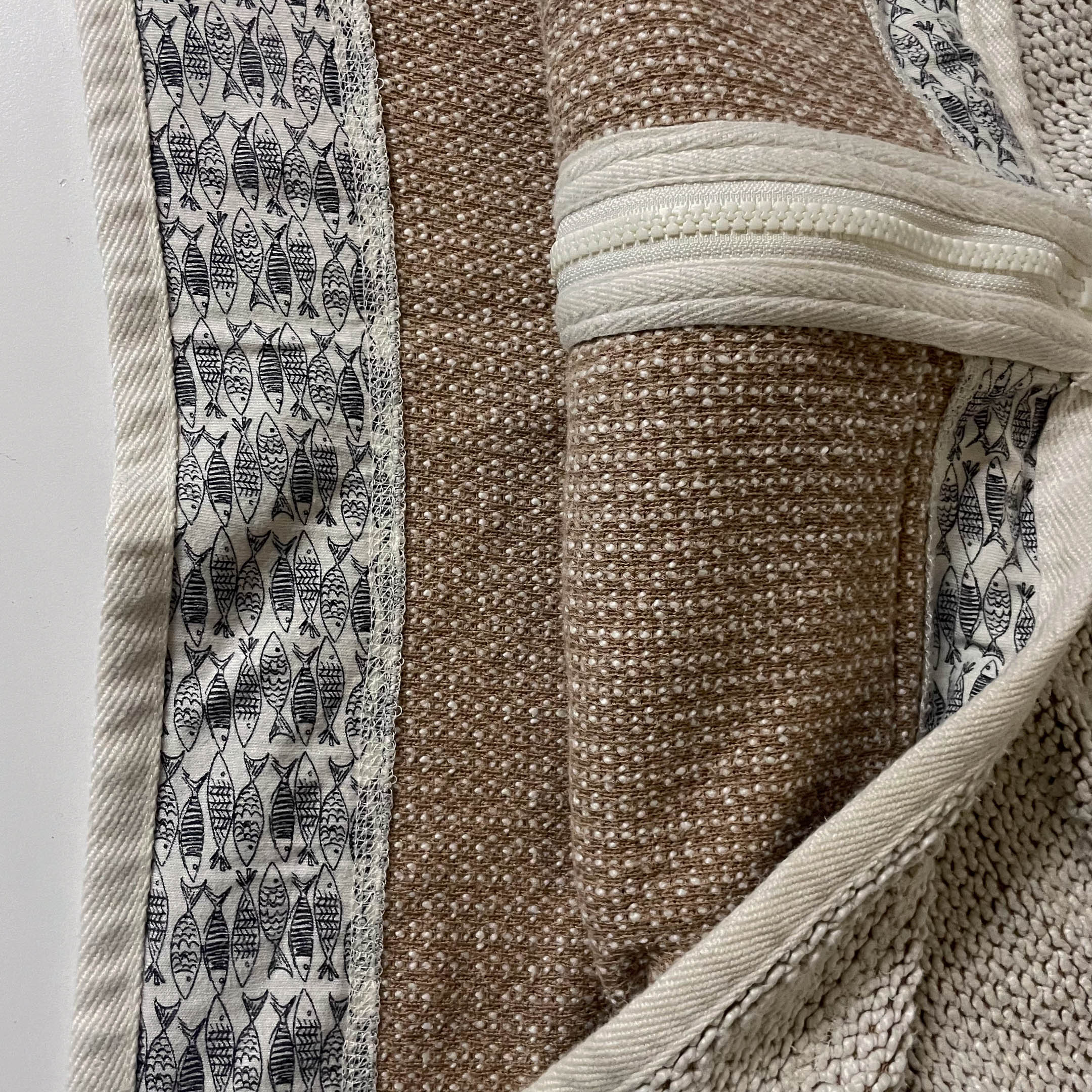 Vintage Weird fish Sontee womens cream thick cotton full zip sweatshort size 18 