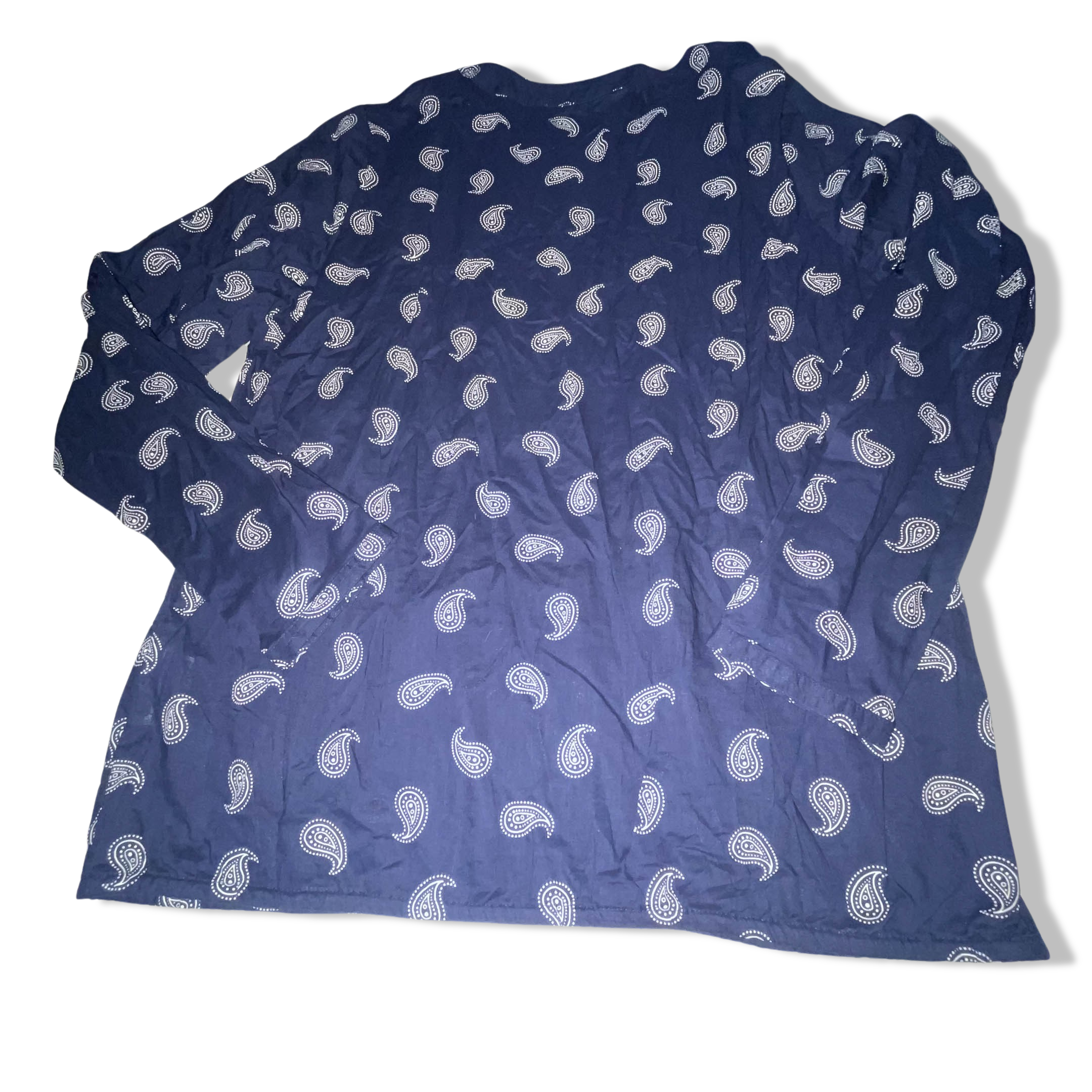 Vintage blue paisley ornament print pattern three button up top