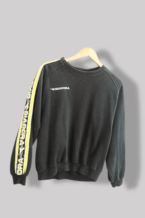 Vintage Diadora print black small crew neck sweatshirt