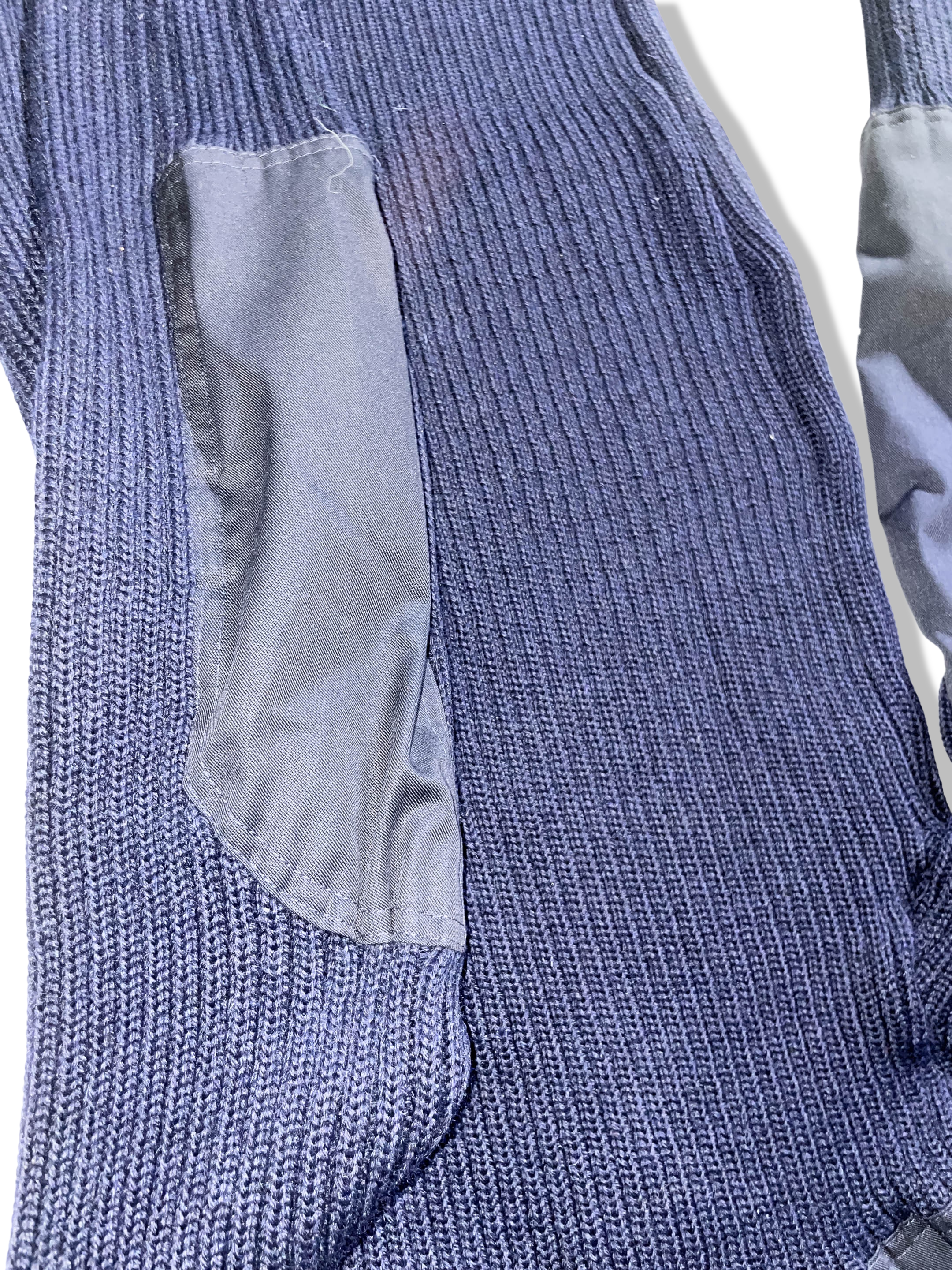 Vintage Iggy blue wool large V-neck jumper