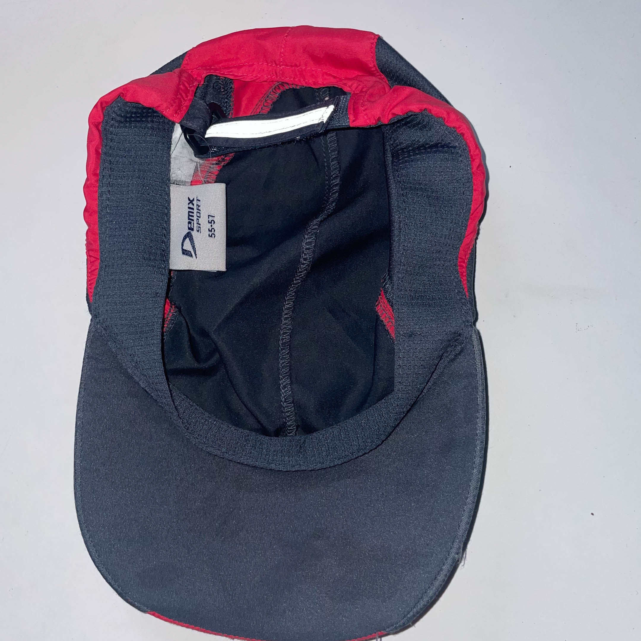 Vintage Demix sport black baseball cap with red stripe