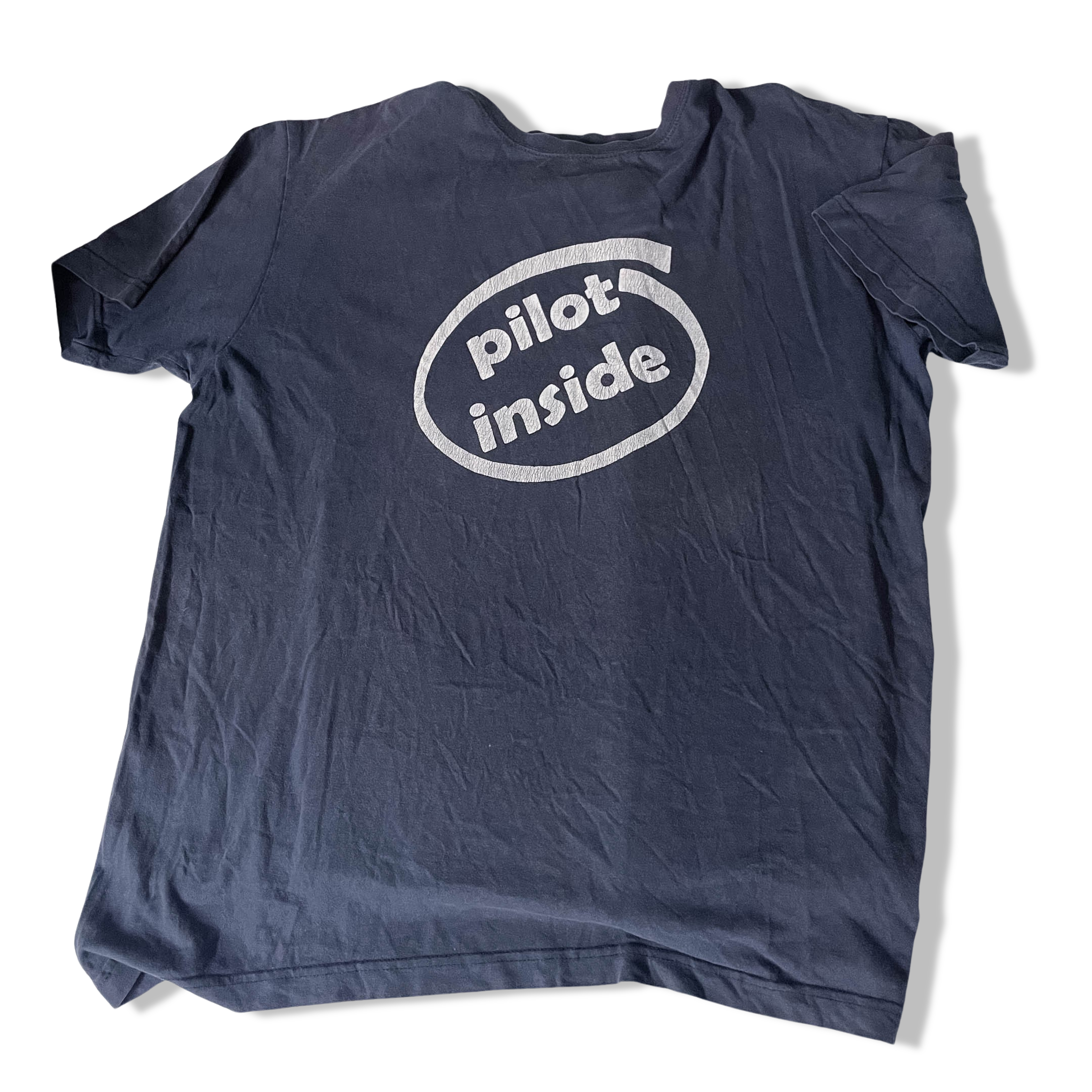 Vintage black Pilot inside graphics mens tees M/L