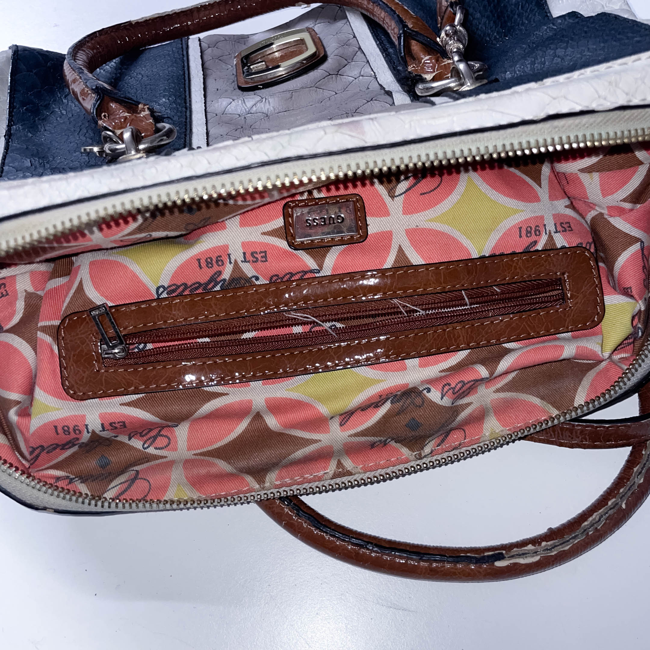 Vintage White Guess Snakeskin handbag