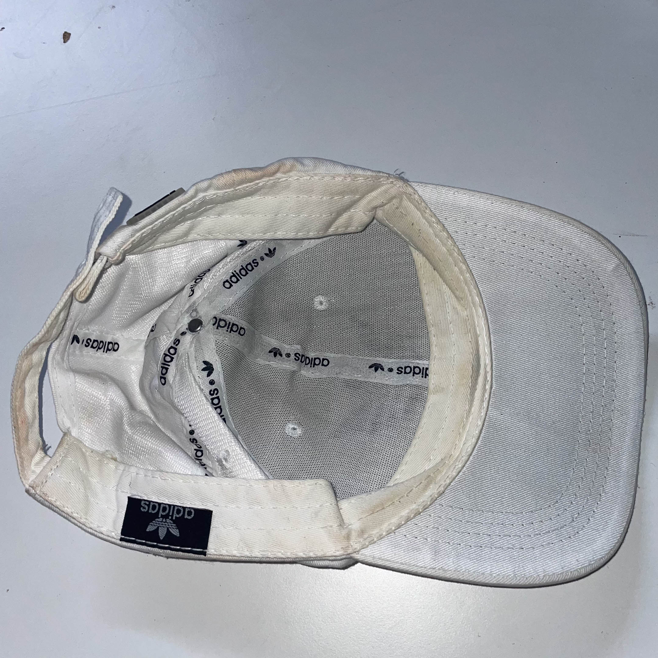 Vintage white adidas 90's strapback cap