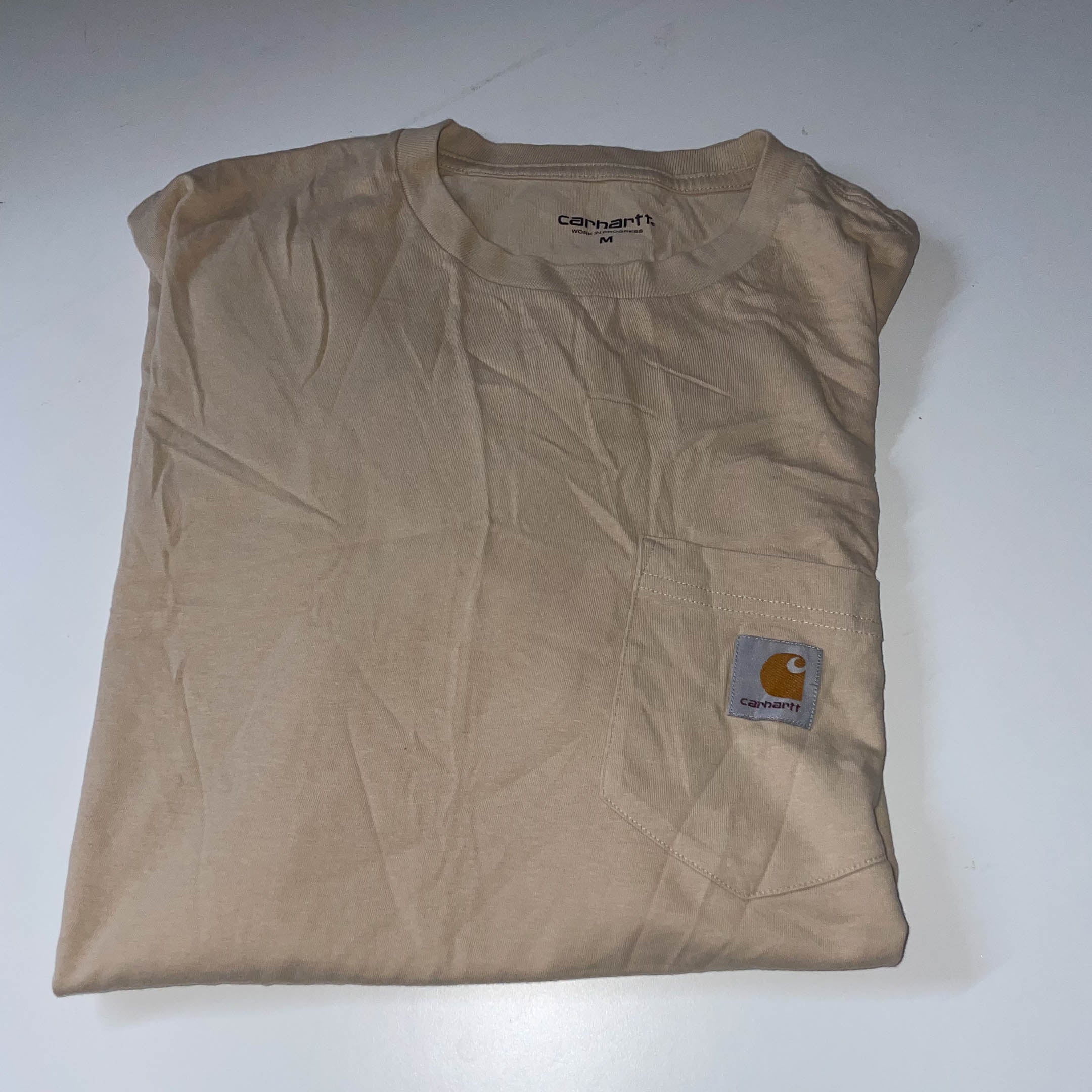 Vintage Carhatt cream mens custom fit medium tees