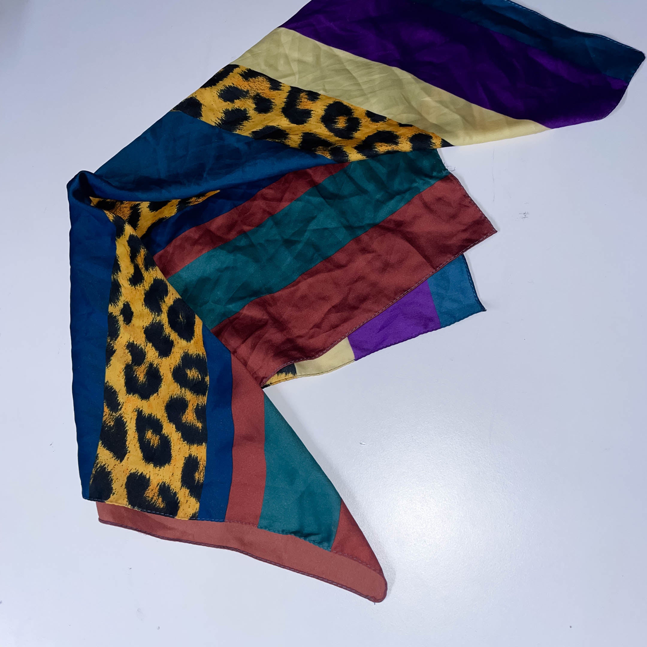 Vintage women leopard and multi stripe print bandana