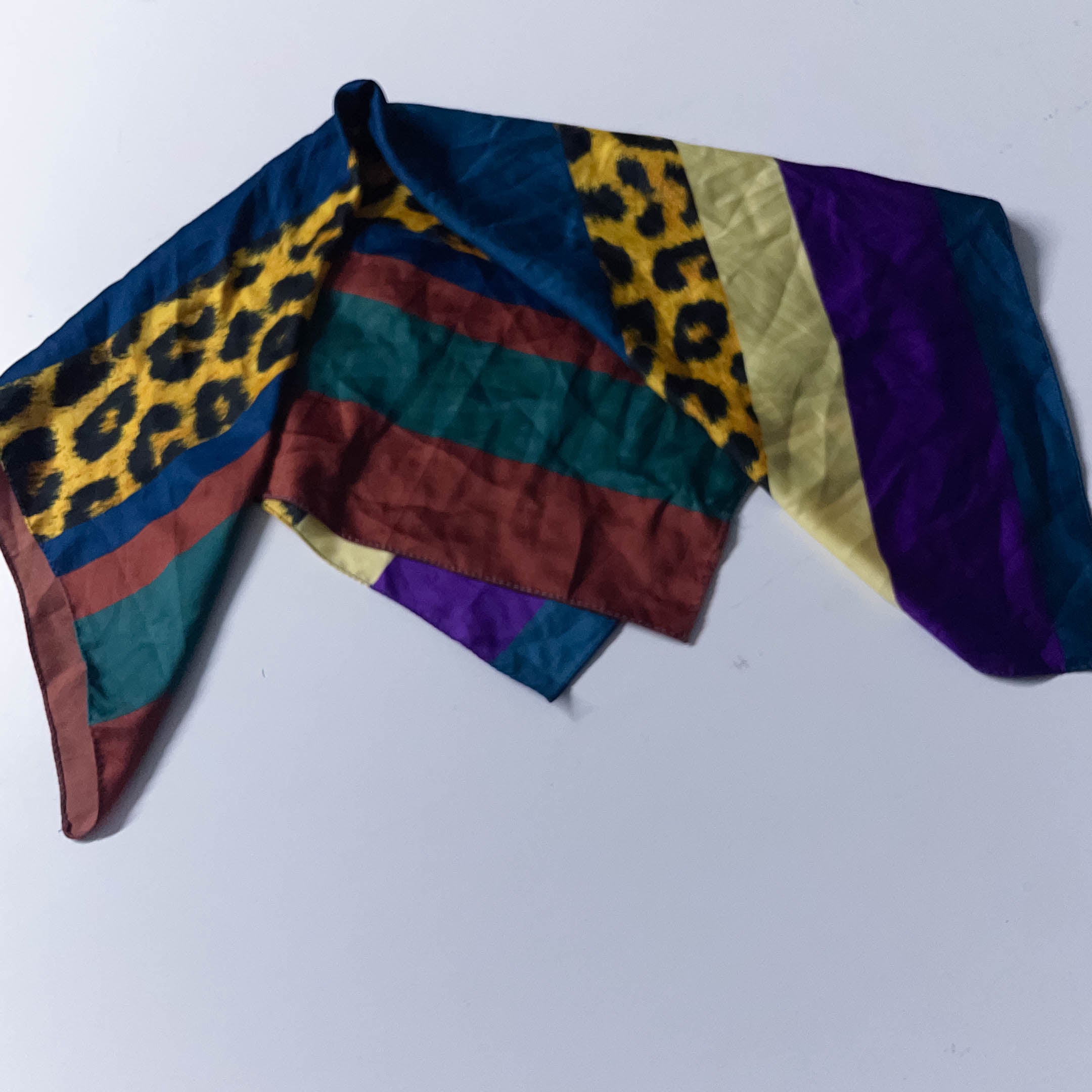 Vintage women leopard and multi stripe print bandana