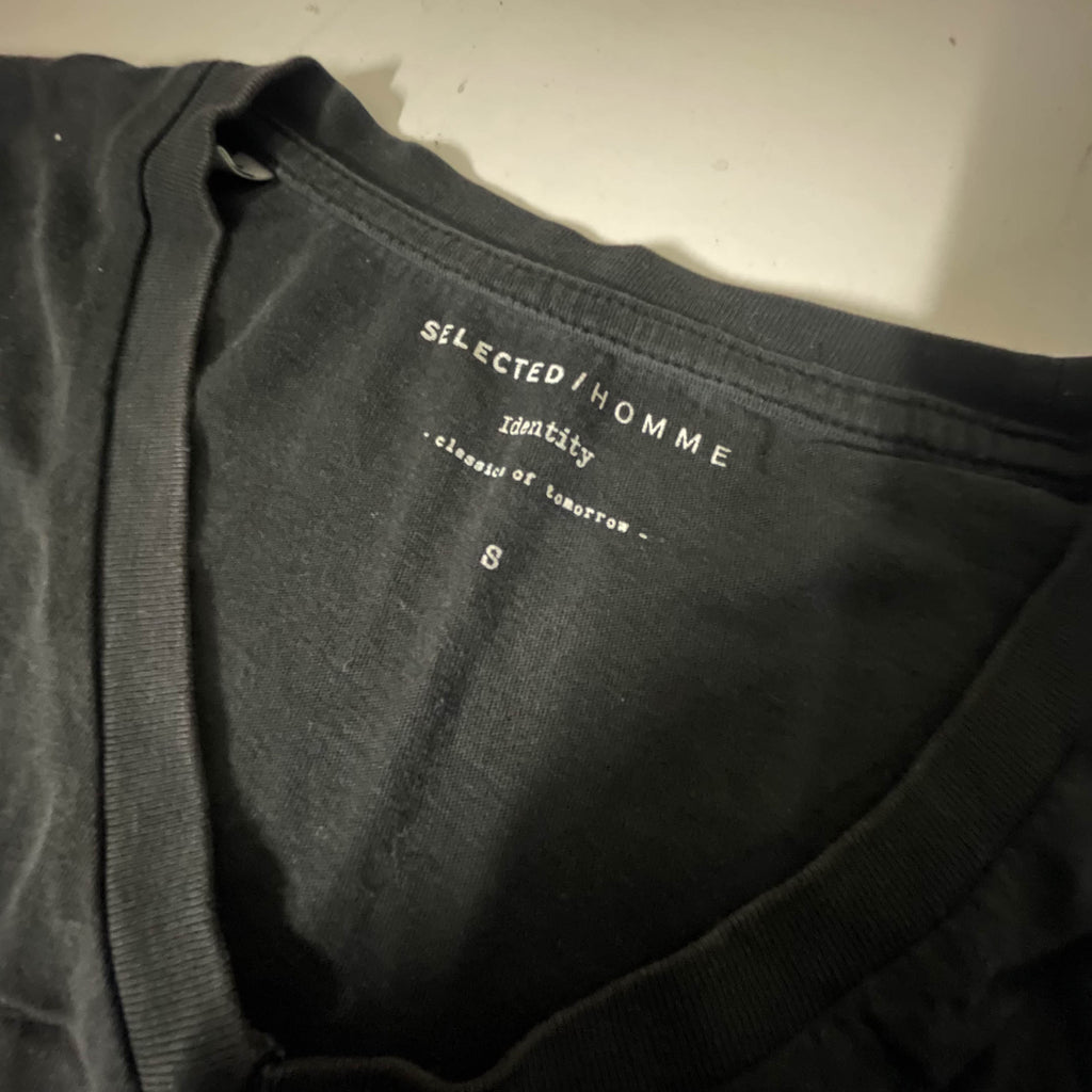 Vintage Black Selected Hommes V-neck small plain tees