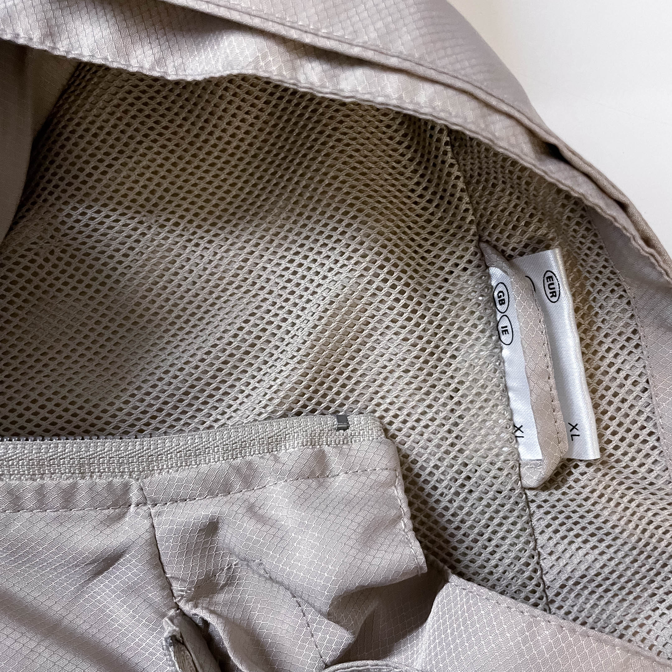 Vintage 4 Sports Cream Windbreaker Full Zip Track Top in XL