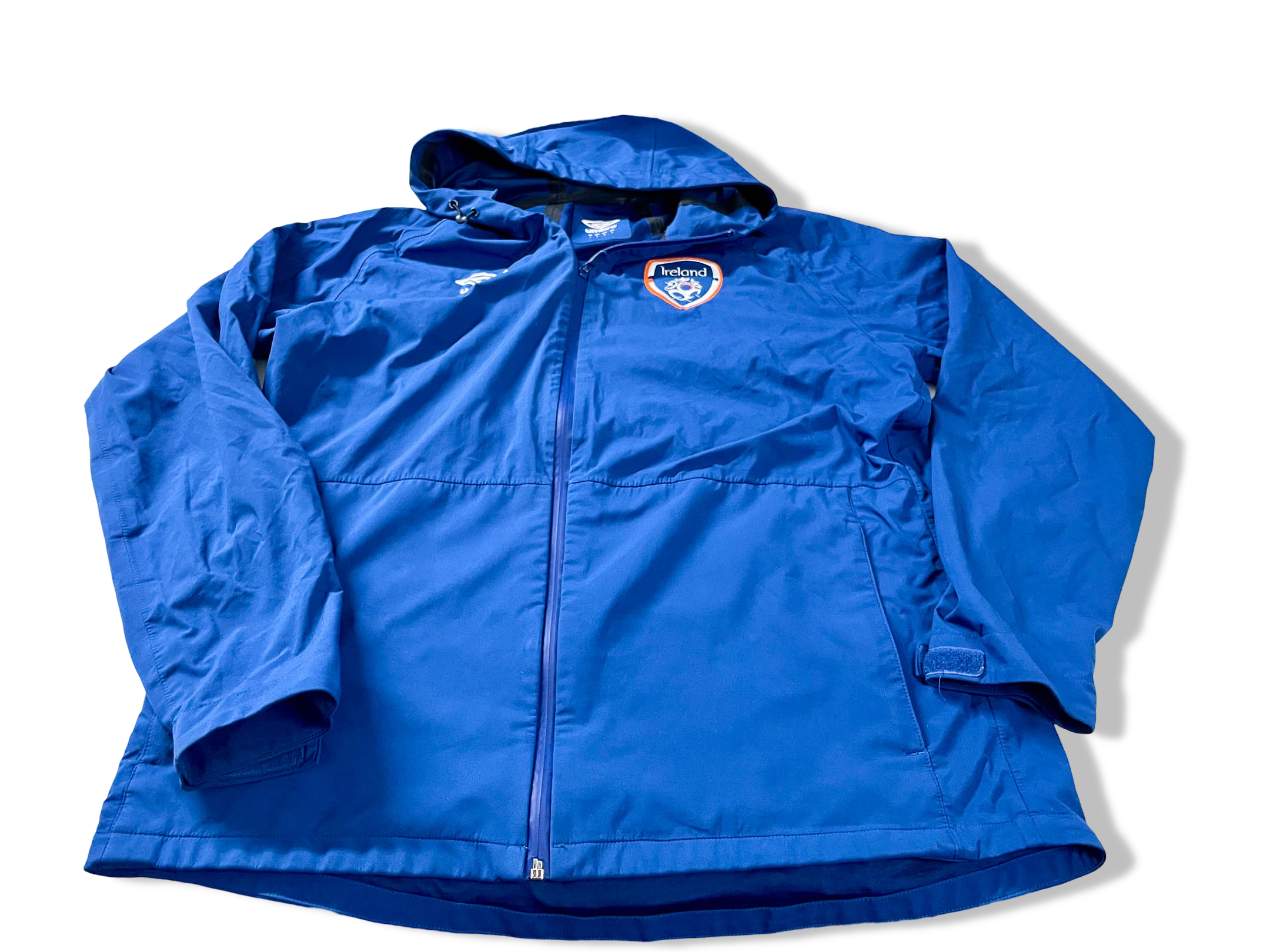 Vintage Men's Umbro Ireland blue full zip hoodie jacket in XL|L31 W24|SKU 4101