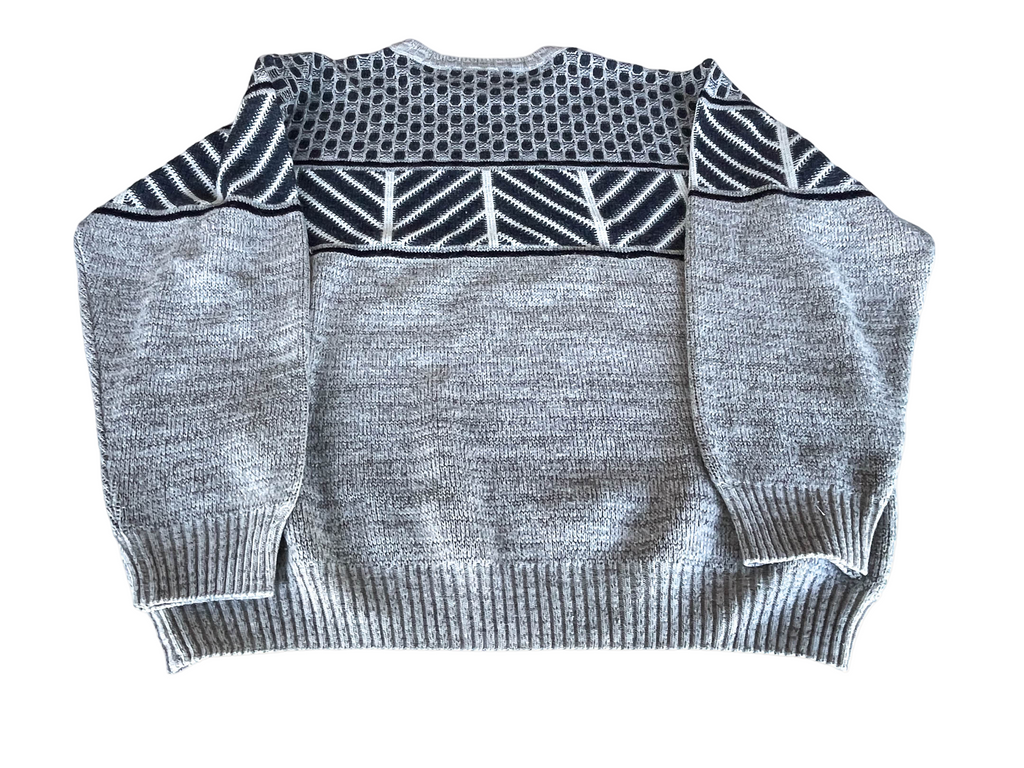 Vintage Tom Davis grey aztec geometric sweatshirt in M| L26 W24|SKU 4377