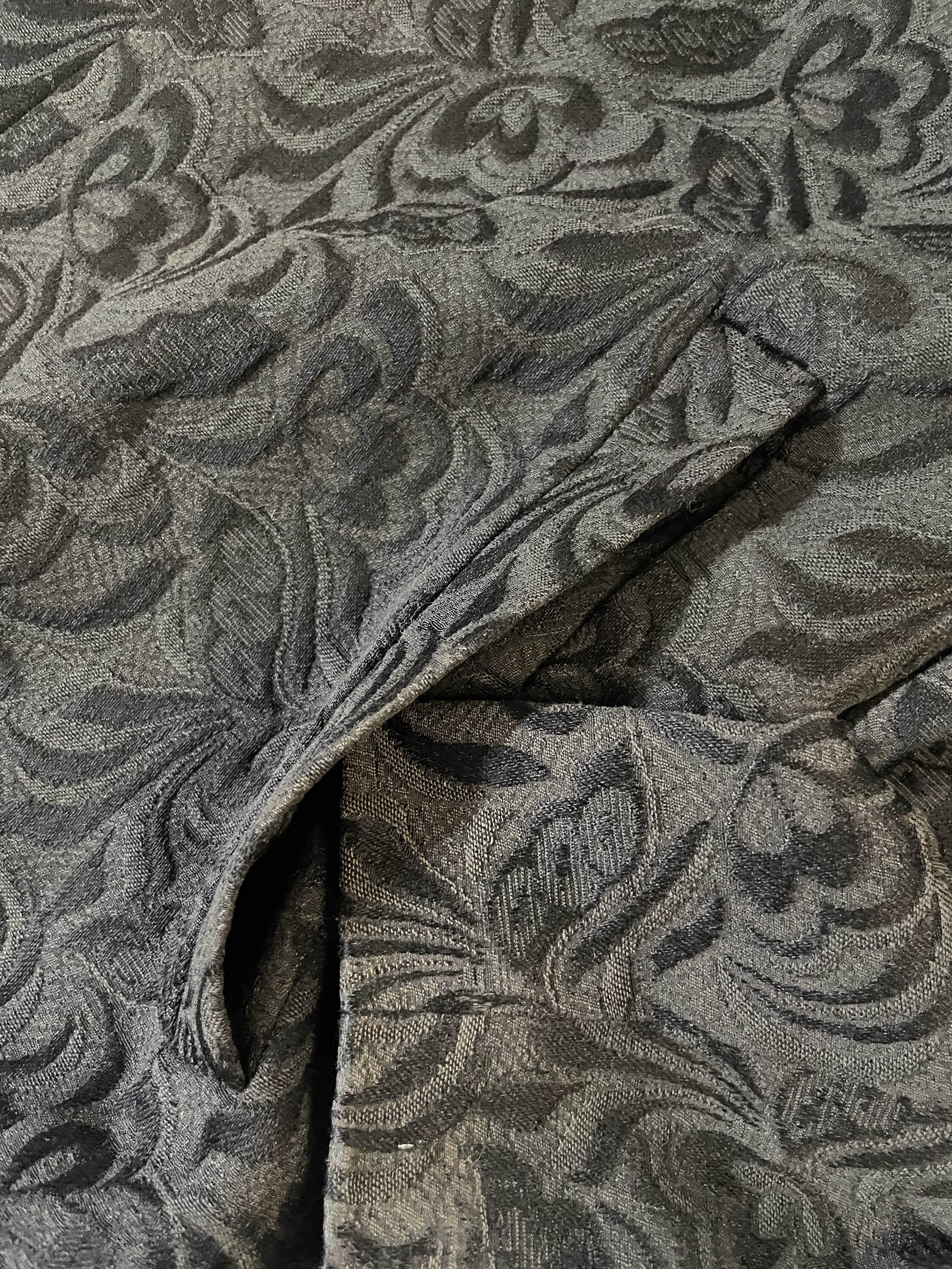 Vintage black women's floral pattern blazer L 33 W 26 | SKU 2759