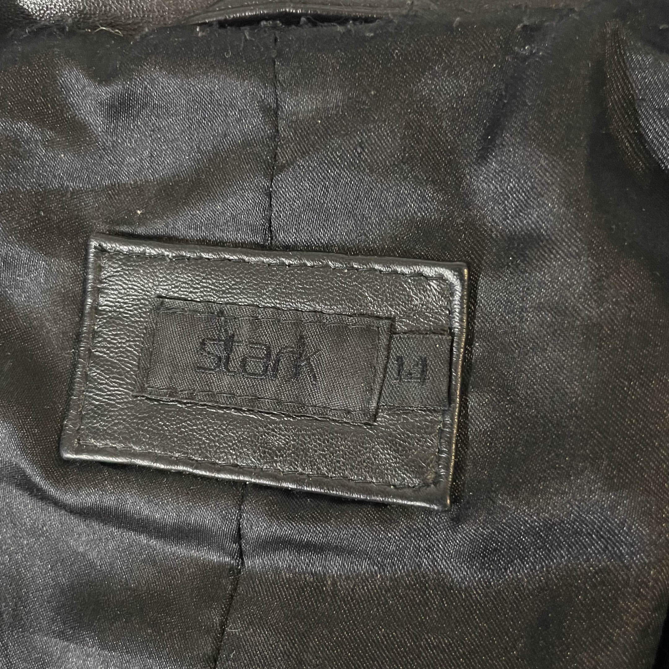 Vintage Women's Stark black leather biker jacket size 14| L27 W 19| SKU 3765
