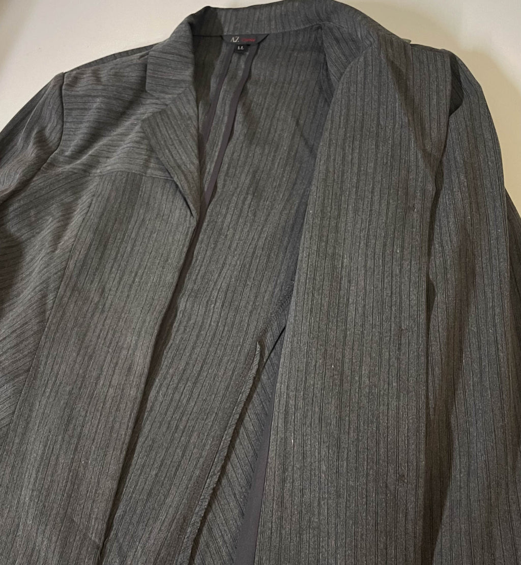 Vintage AZ Career Women's grey stripe large blazers |L26 W20| SKU 3770
