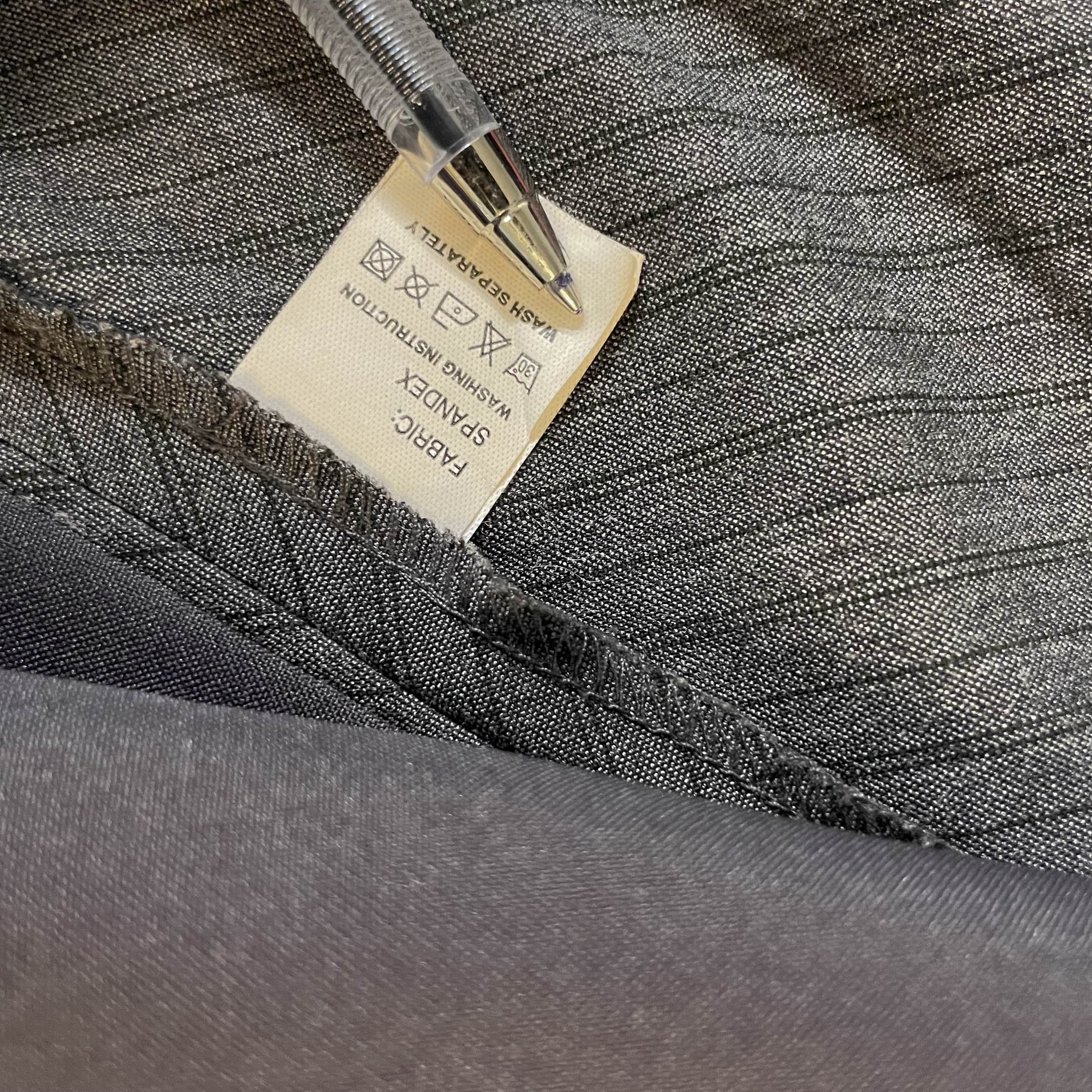 Vintage AZ Career Women's grey stripe large blazers |L26 W20| SKU 3770