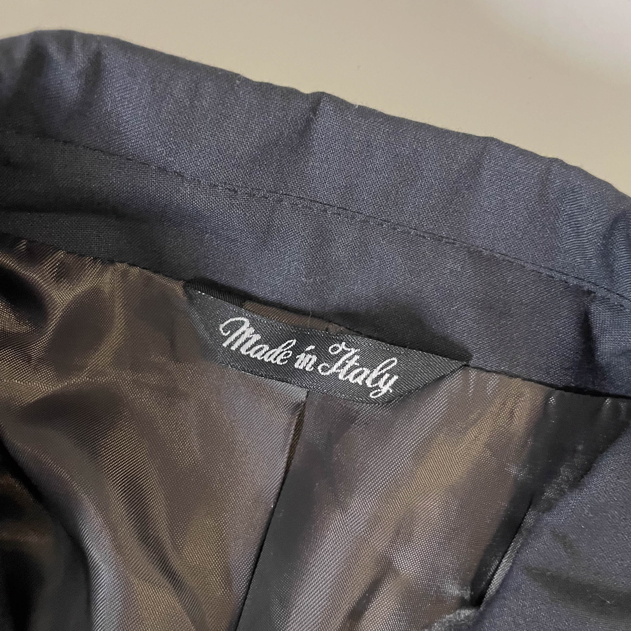 Vintage Tiemme Made in Italy mens tailored fit navy blazer in M|L32 W21|SKU 3772